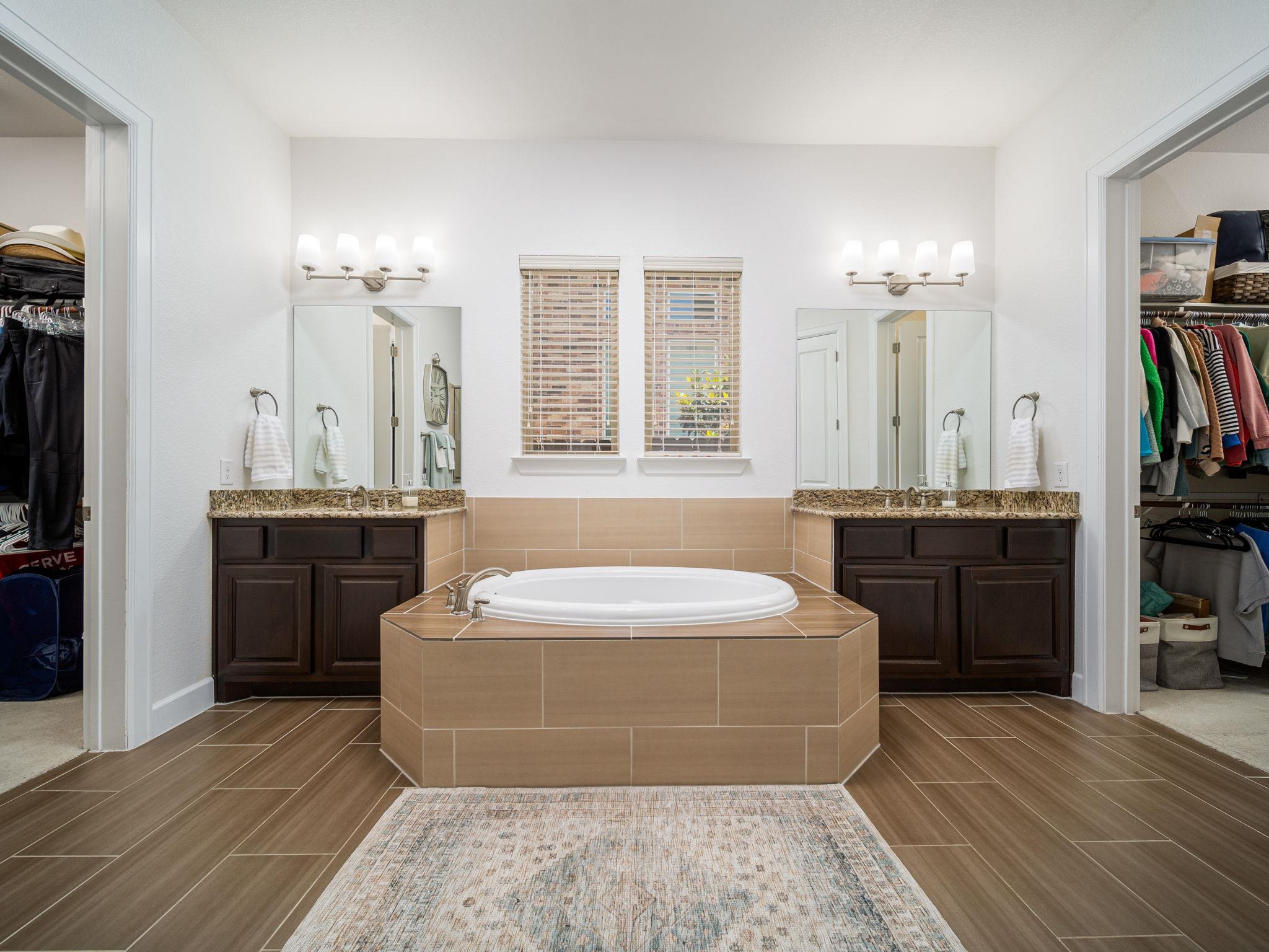 108 Brantley Lake Ln, Georgetown, TX 78628