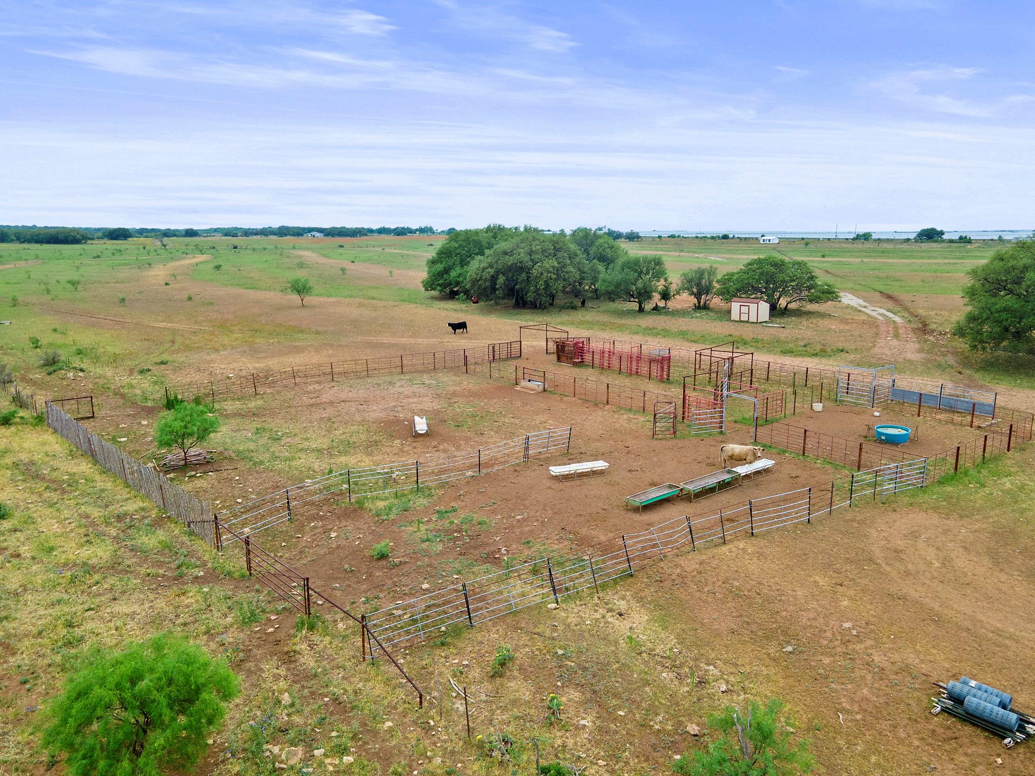 8557 Fm-586, Bangs, TX 76823