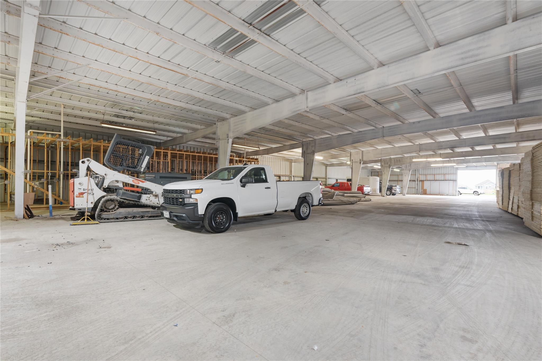 2909 E Howard Ln, Manor, TX 78653