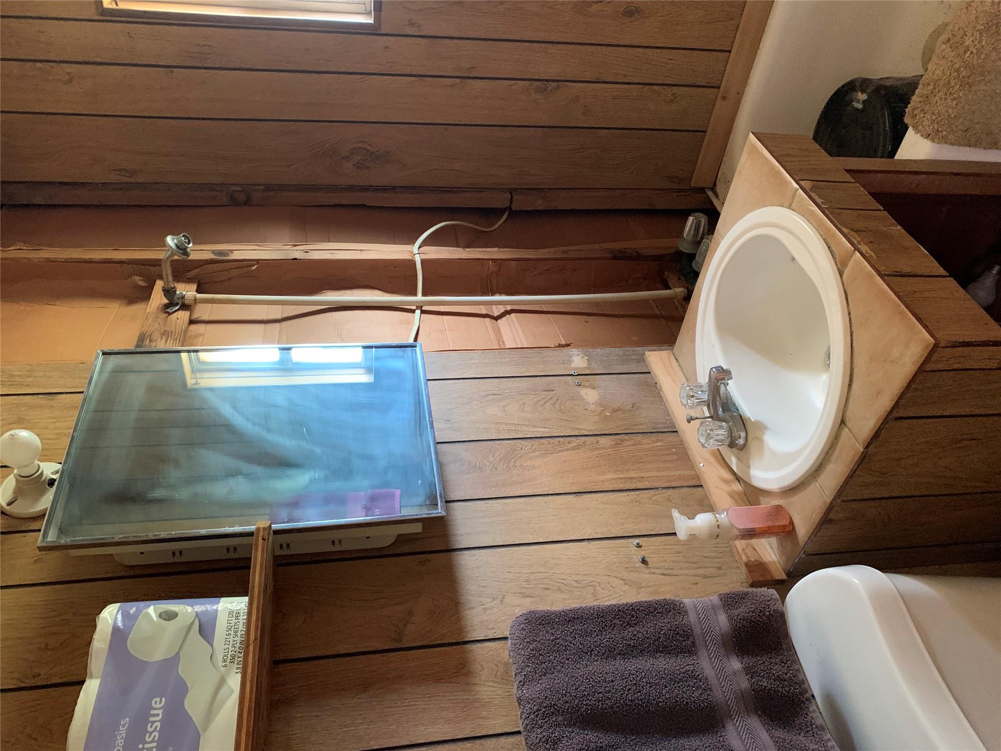 276 Ott Rd, Rosanky, TX 78953