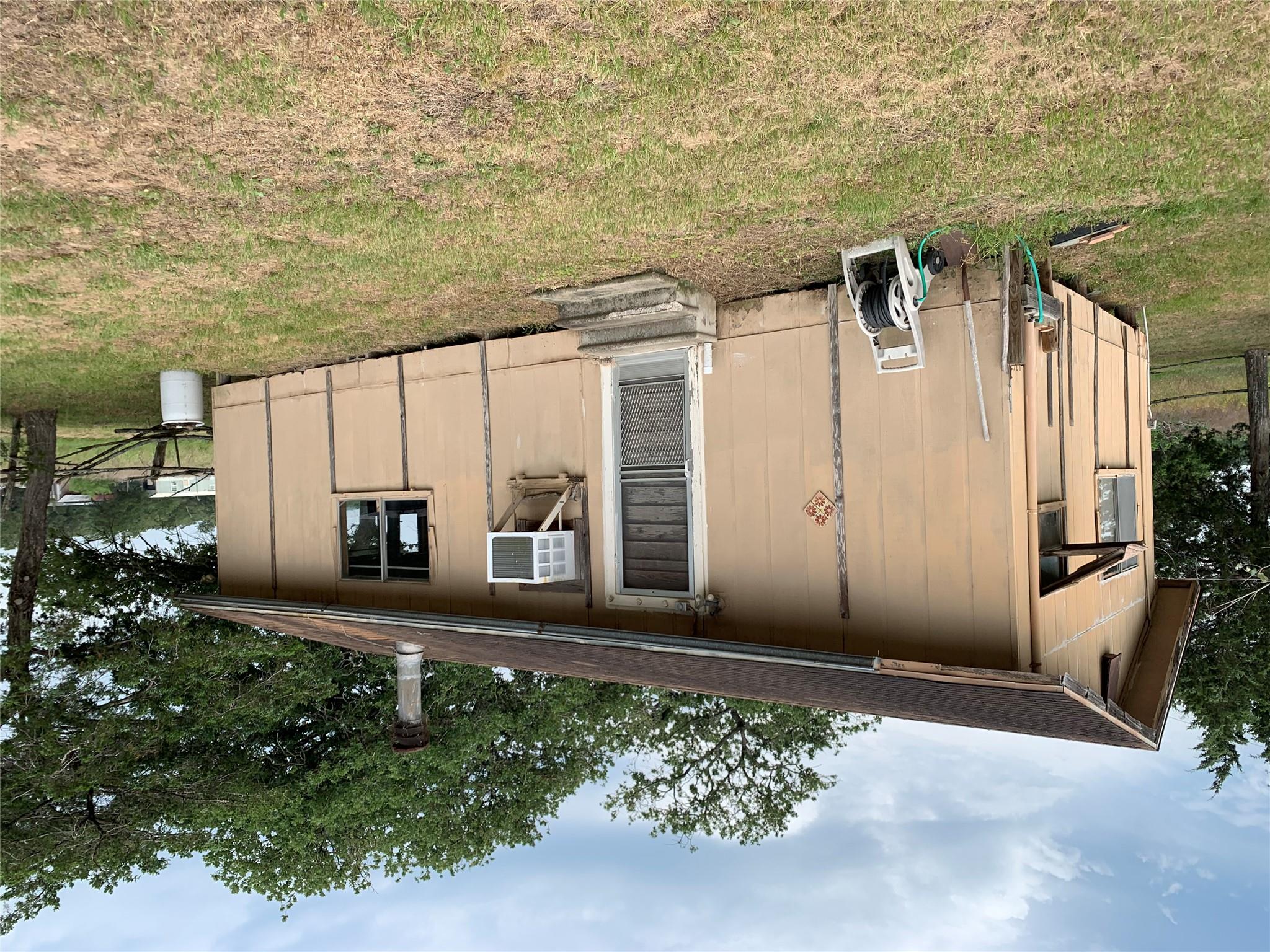 276 Ott Rd, Rosanky, TX 78953