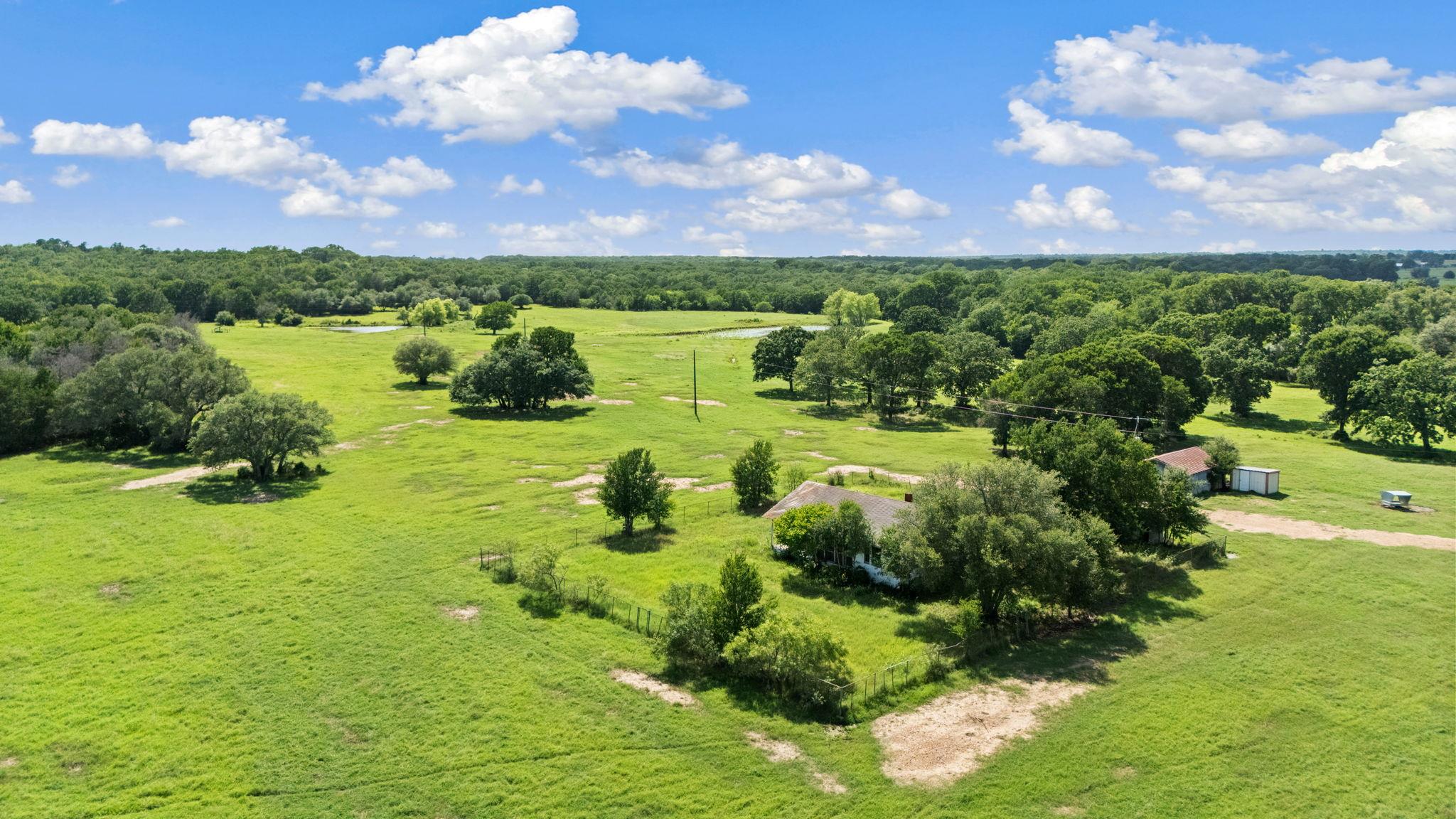 1010 Saint Delight Rd, Paige, TX 78659