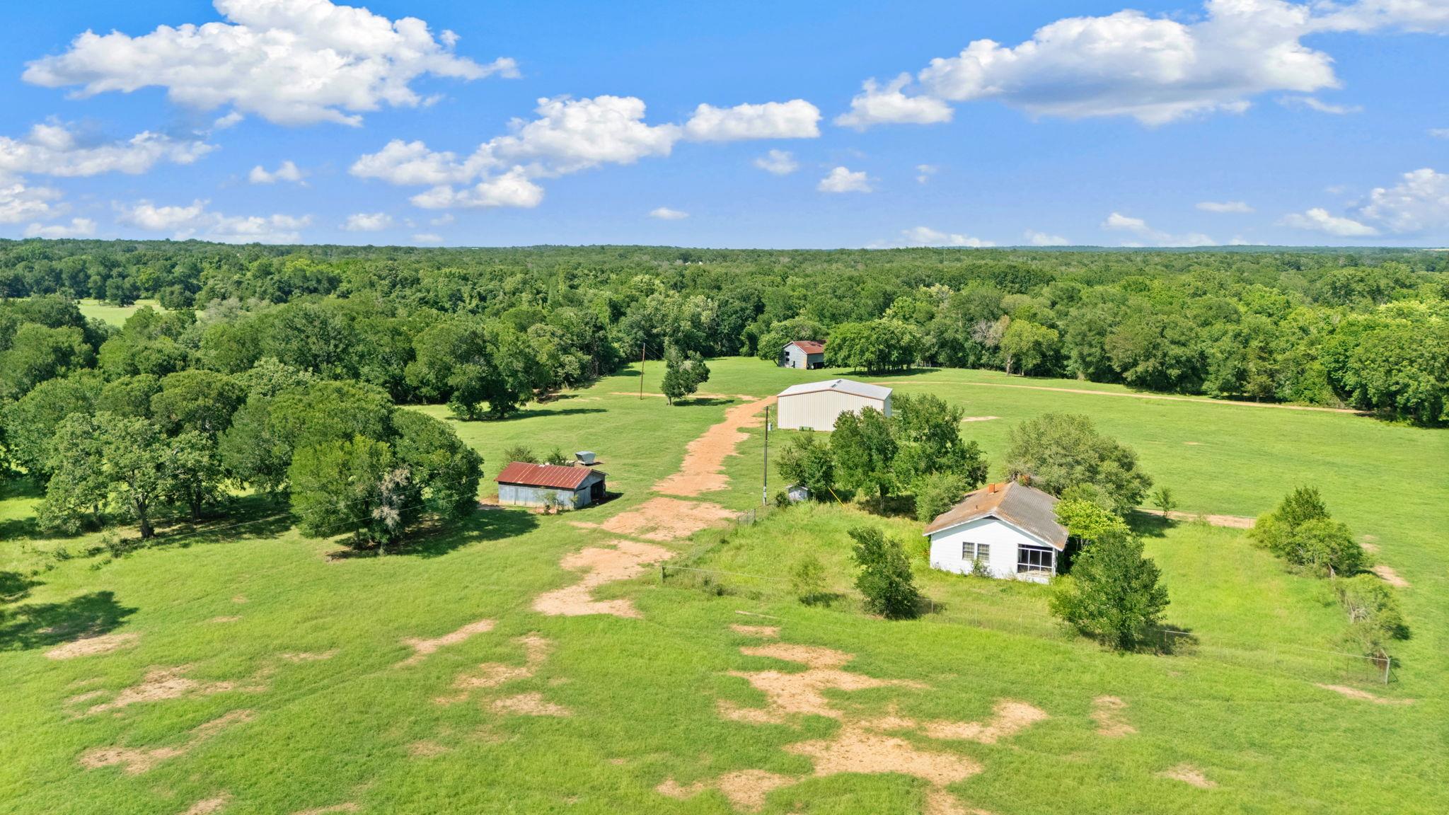 1010 Saint Delight Rd, Paige, TX 78659