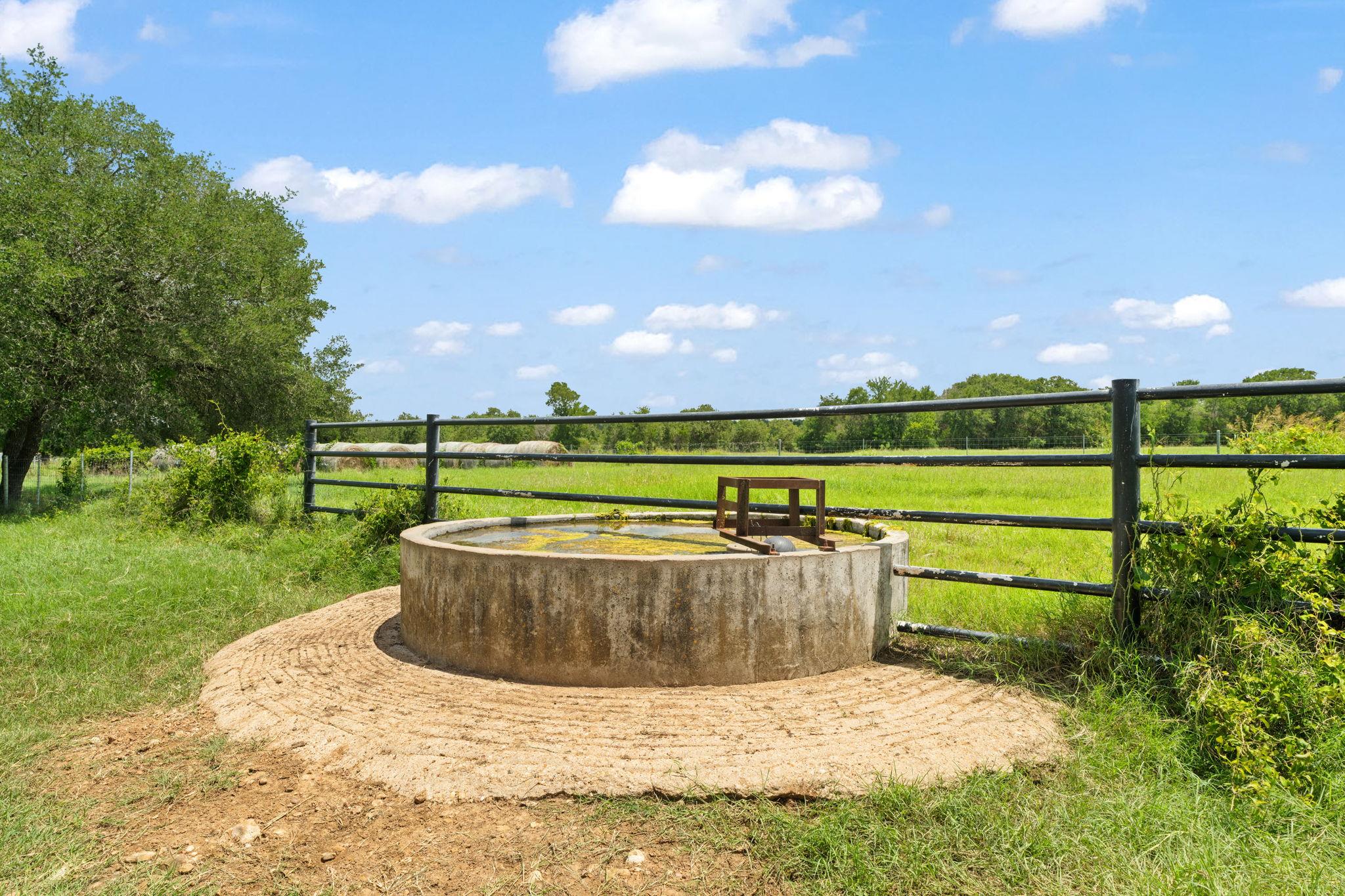 1010 Saint Delight Rd, Paige, TX 78659