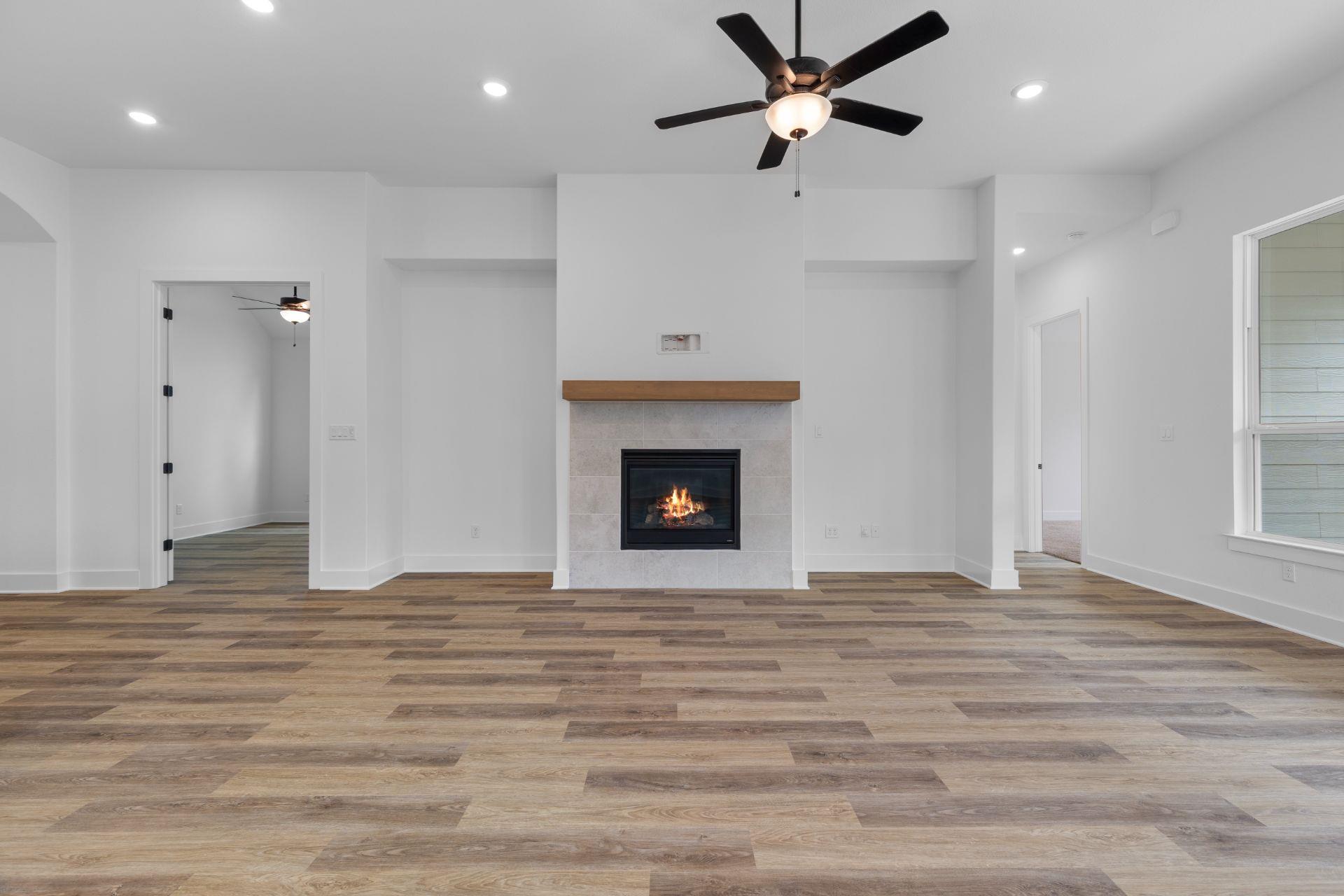 581 Sage Thrasher Cir, Dripping Springs, TX 78620