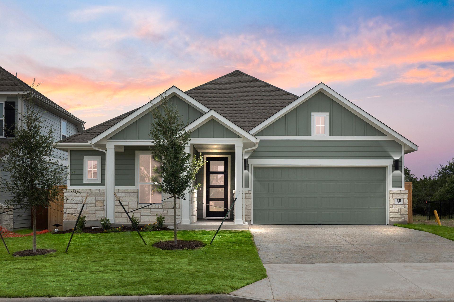 581 Sage Thrasher Cir, Dripping Springs, TX 78620