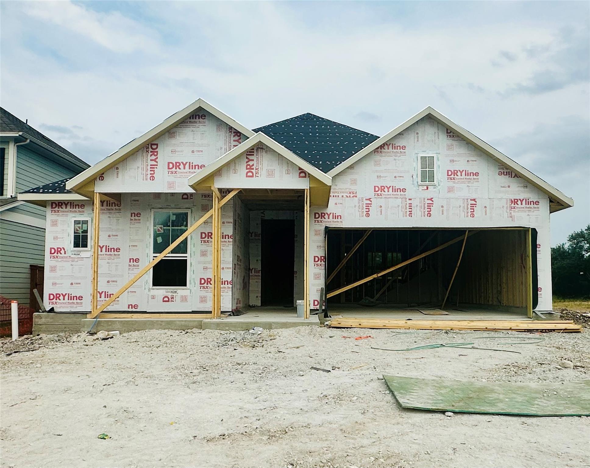 581 Sage Thrasher Cir, Dripping Springs, TX 78620