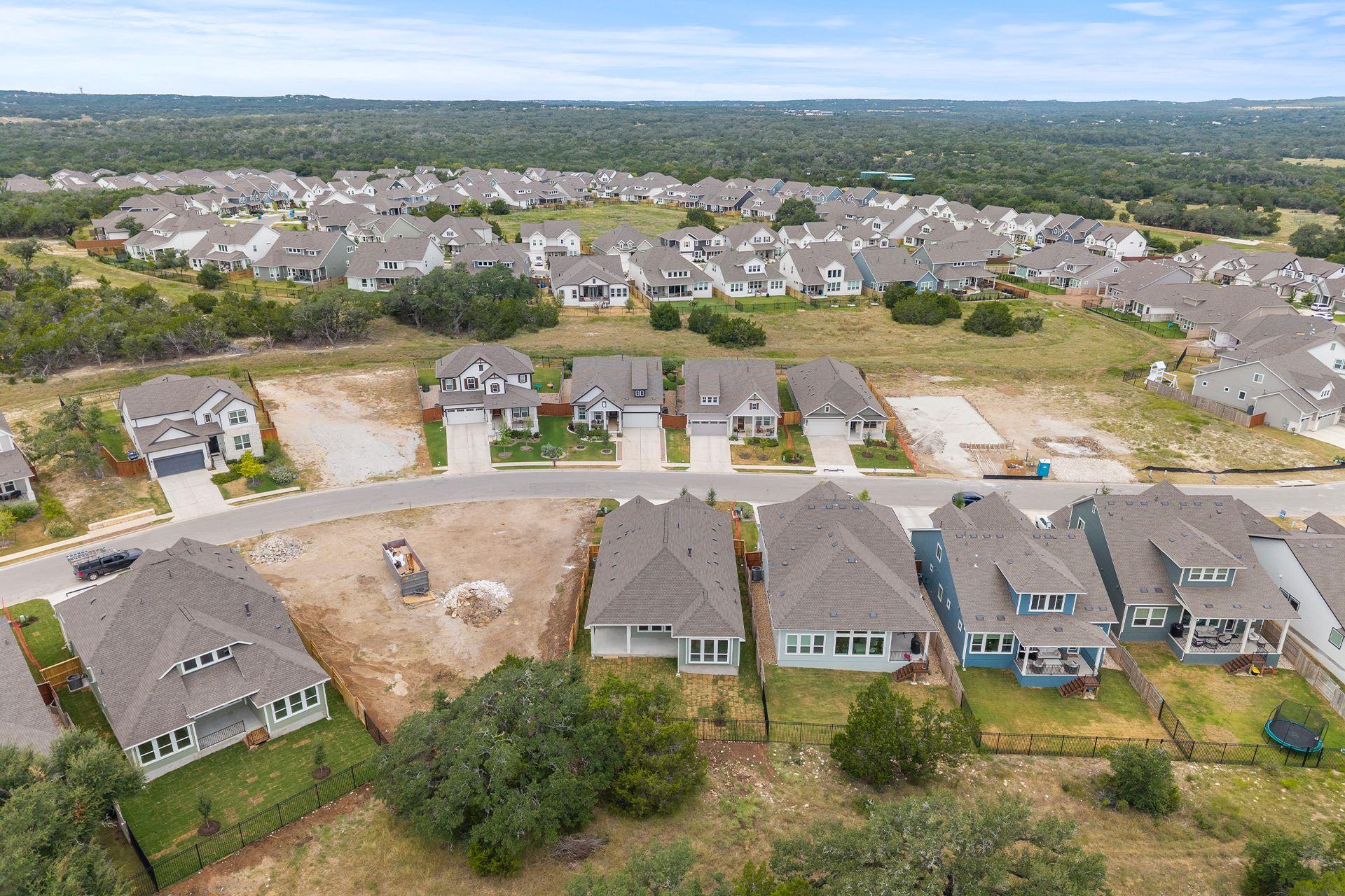 581 Sage Thrasher Cir, Dripping Springs, TX 78620