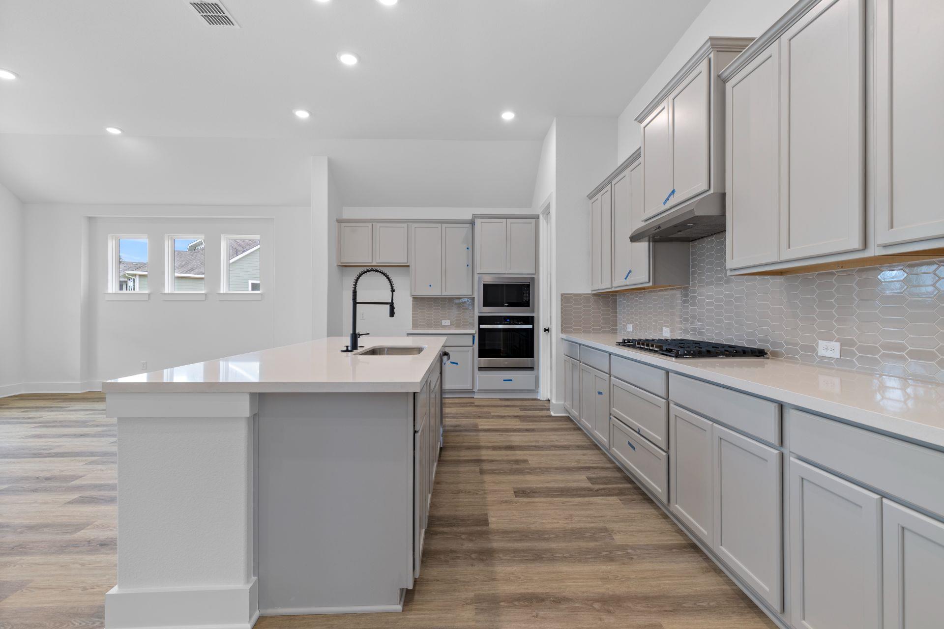 581 Sage Thrasher Cir, Dripping Springs, TX 78620