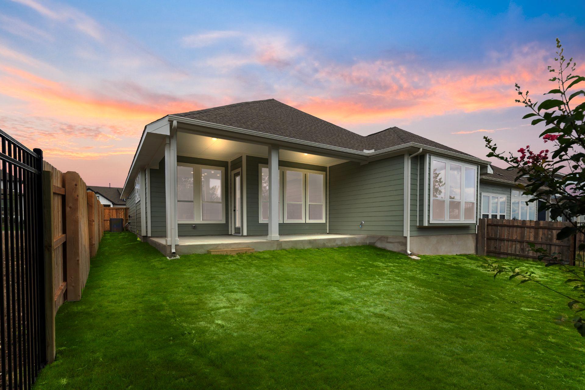 581 Sage Thrasher Cir, Dripping Springs, TX 78620