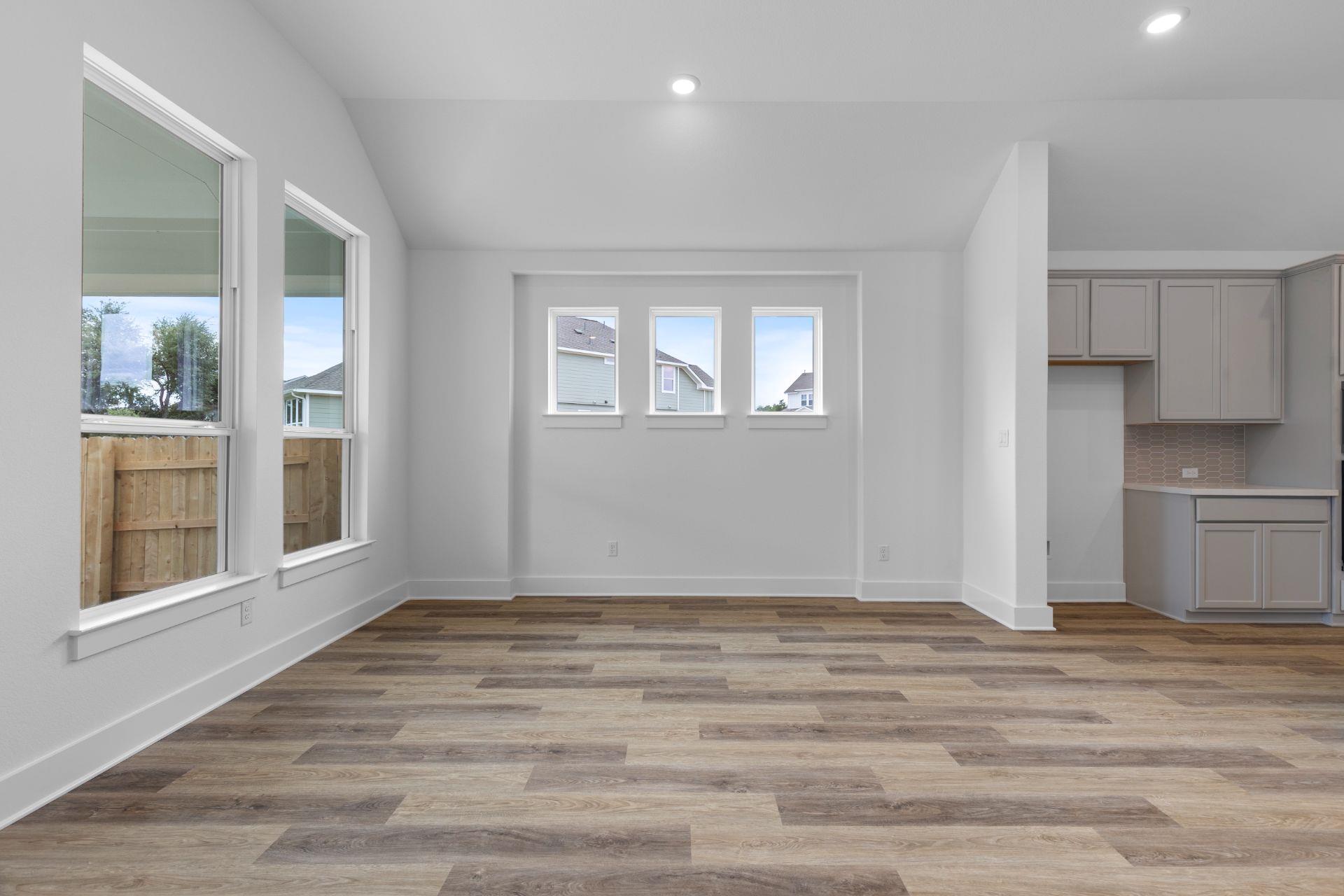 581 Sage Thrasher Cir, Dripping Springs, TX 78620