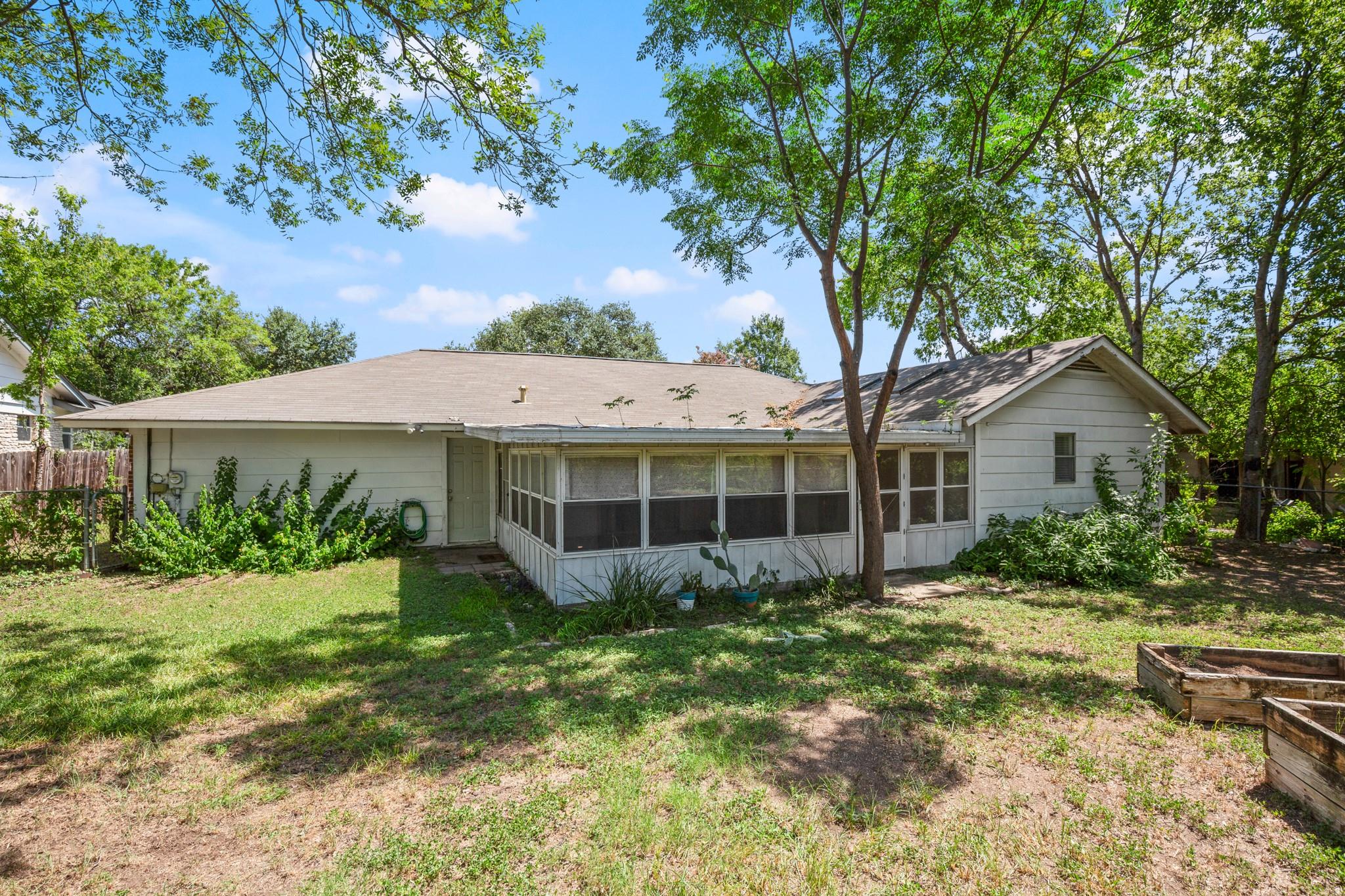 1609 Springer Ln, Austin, TX 78758
