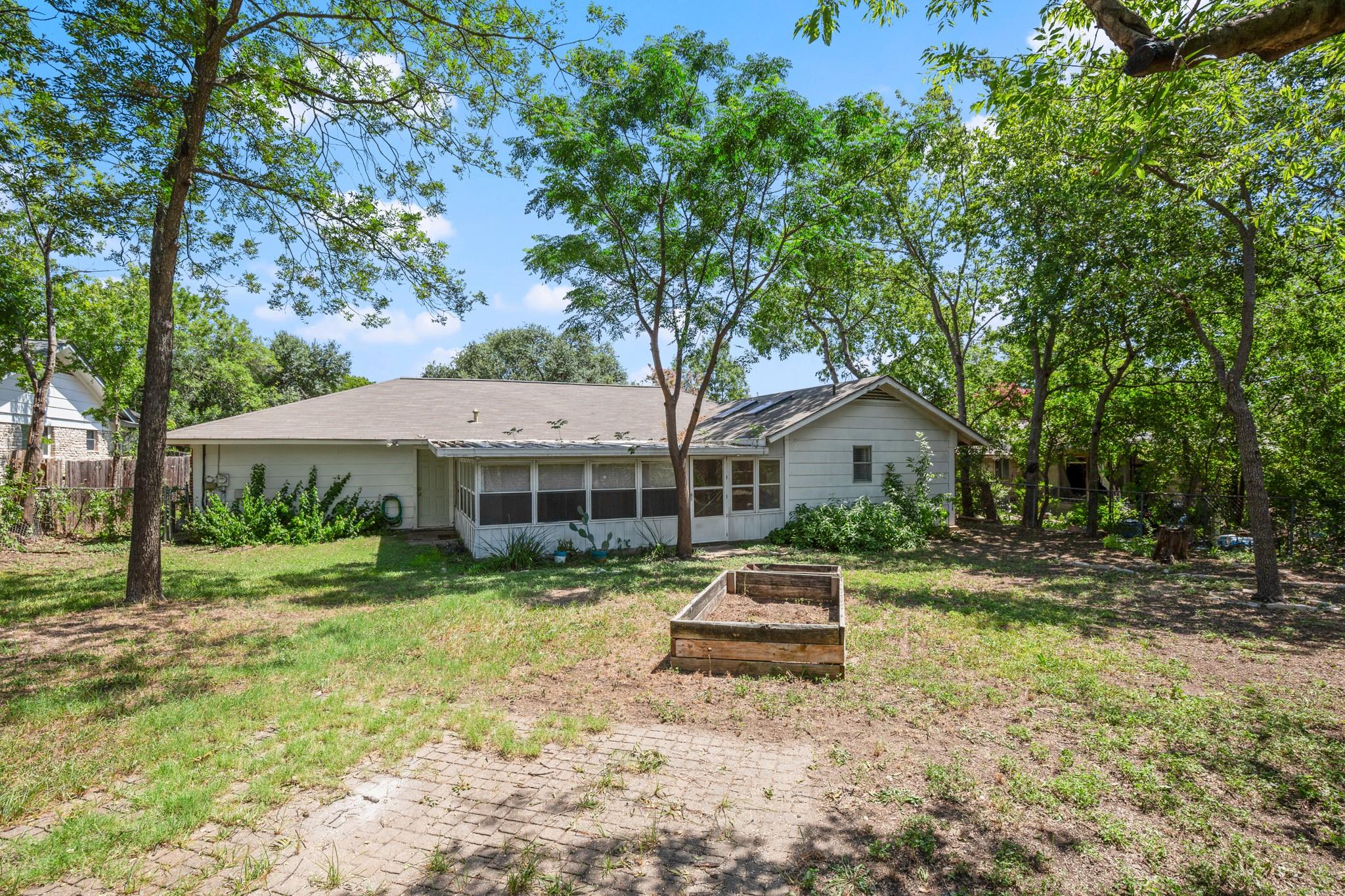 1609 Springer Ln, Austin, TX 78758