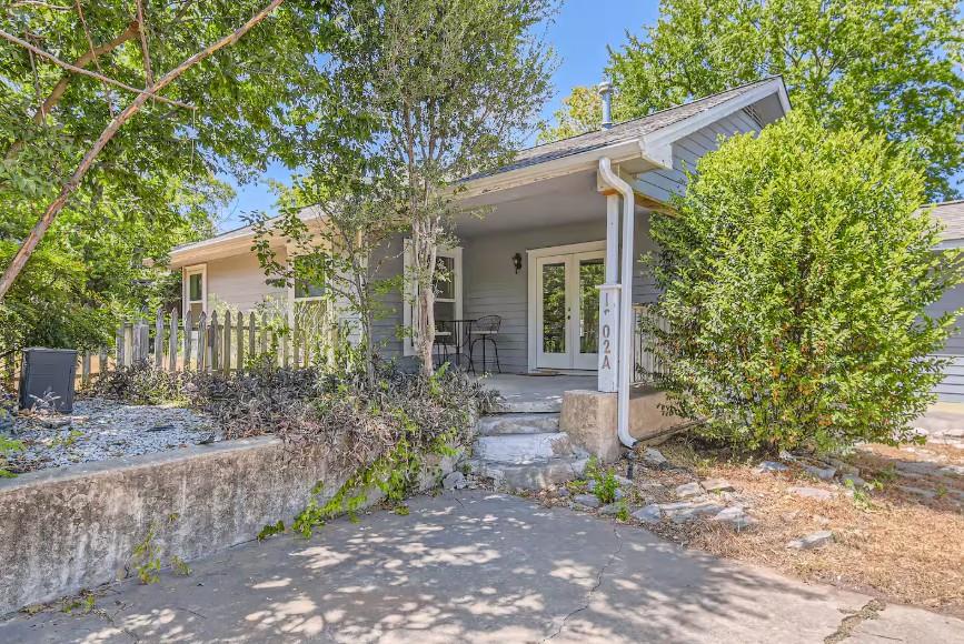 1202 Loma #A & B Dr, Austin, TX 78741