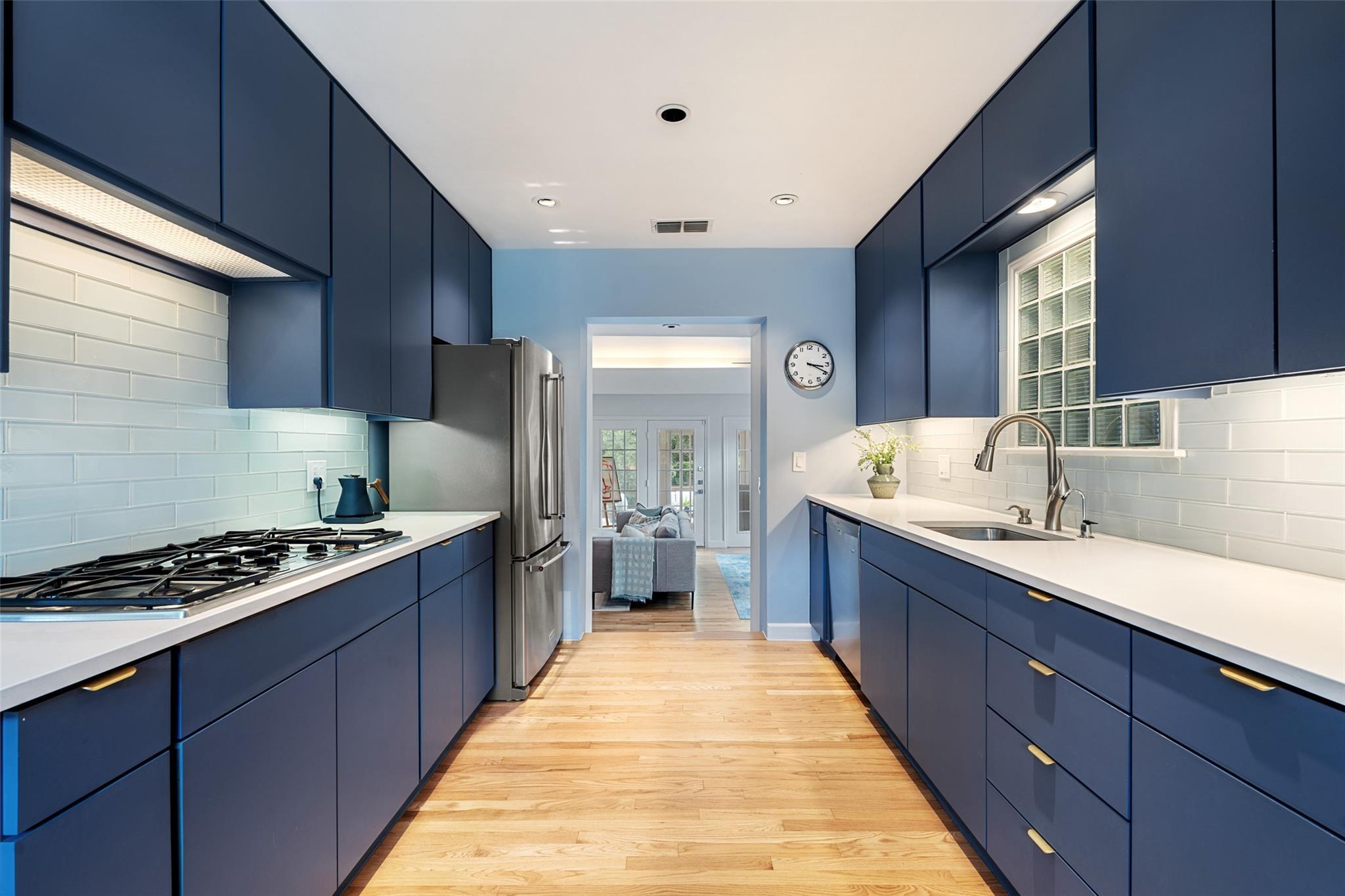 2103 W 10th St, Austin, TX 78703