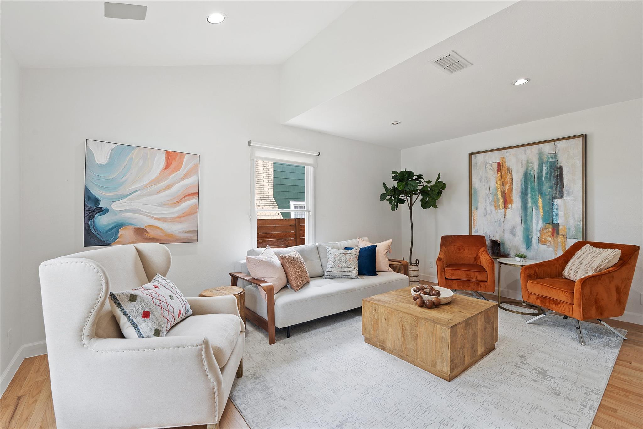 2103 W 10th St, Austin, TX 78703