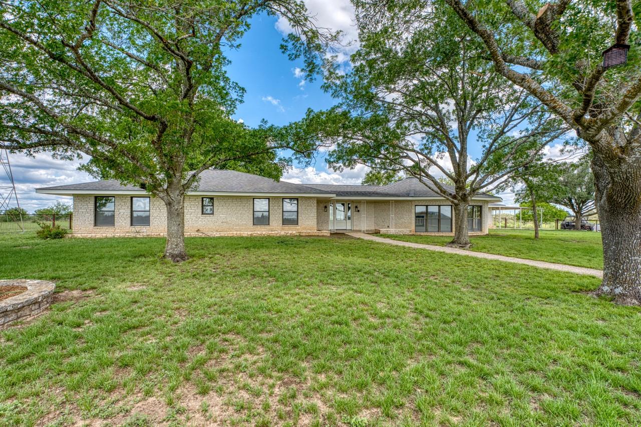 614 County Road 207, Burnet, TX 78611