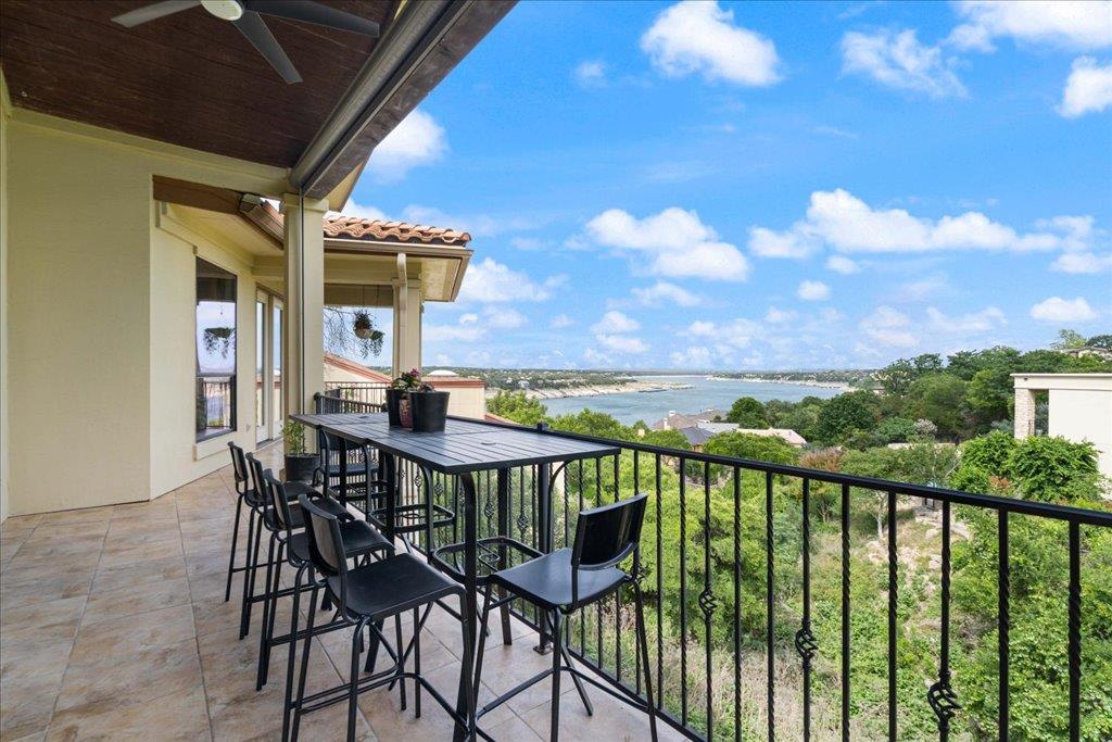807 Mariner, Lakeway, TX 78734