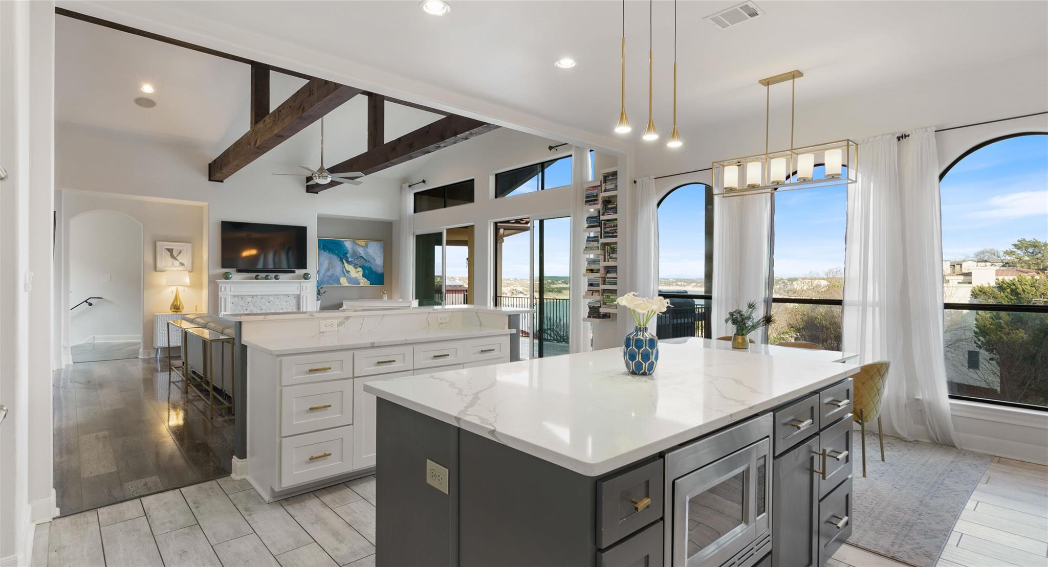 807 Mariner, Lakeway, TX 78734