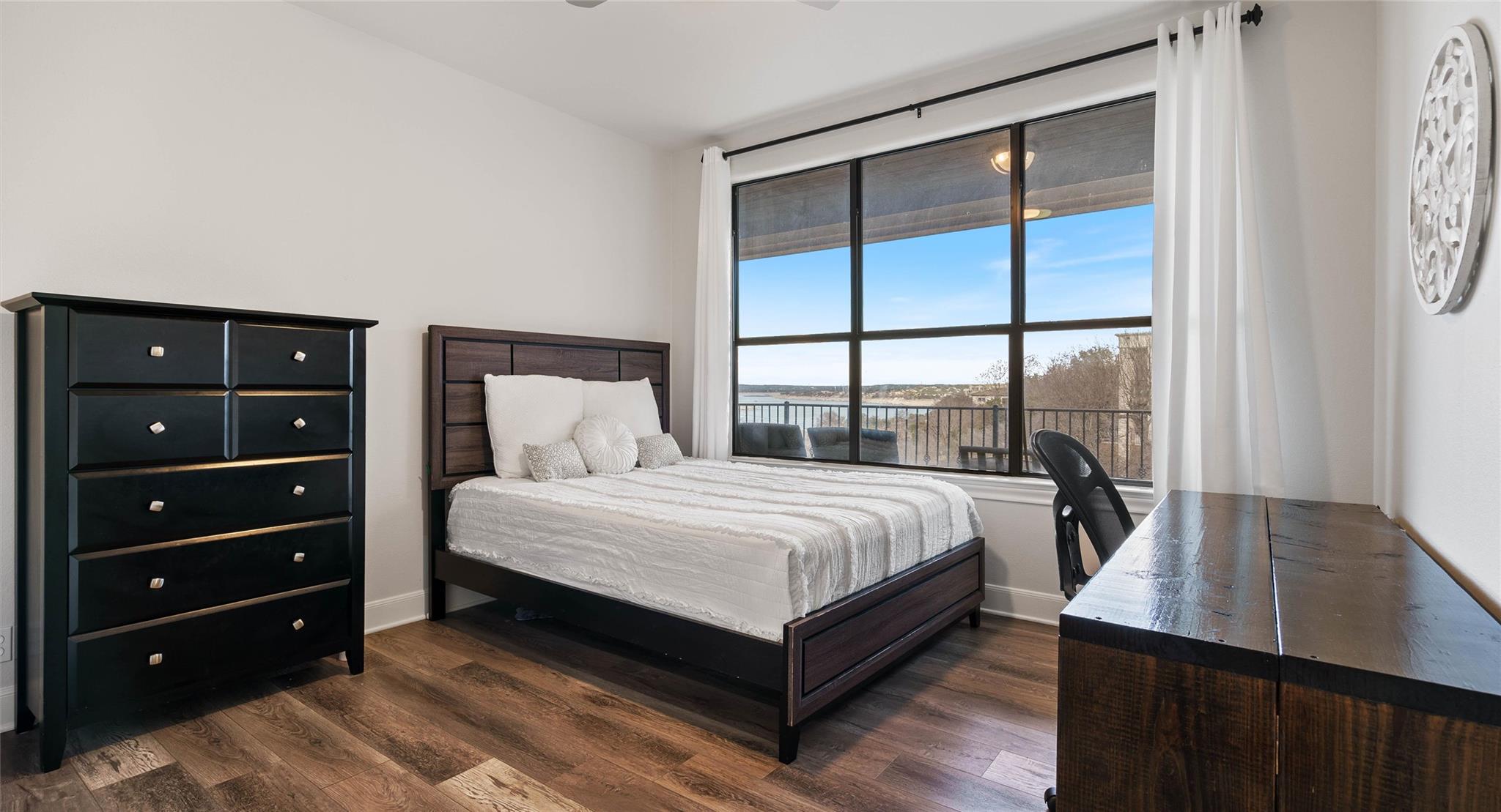 807 Mariner, Lakeway, TX 78734