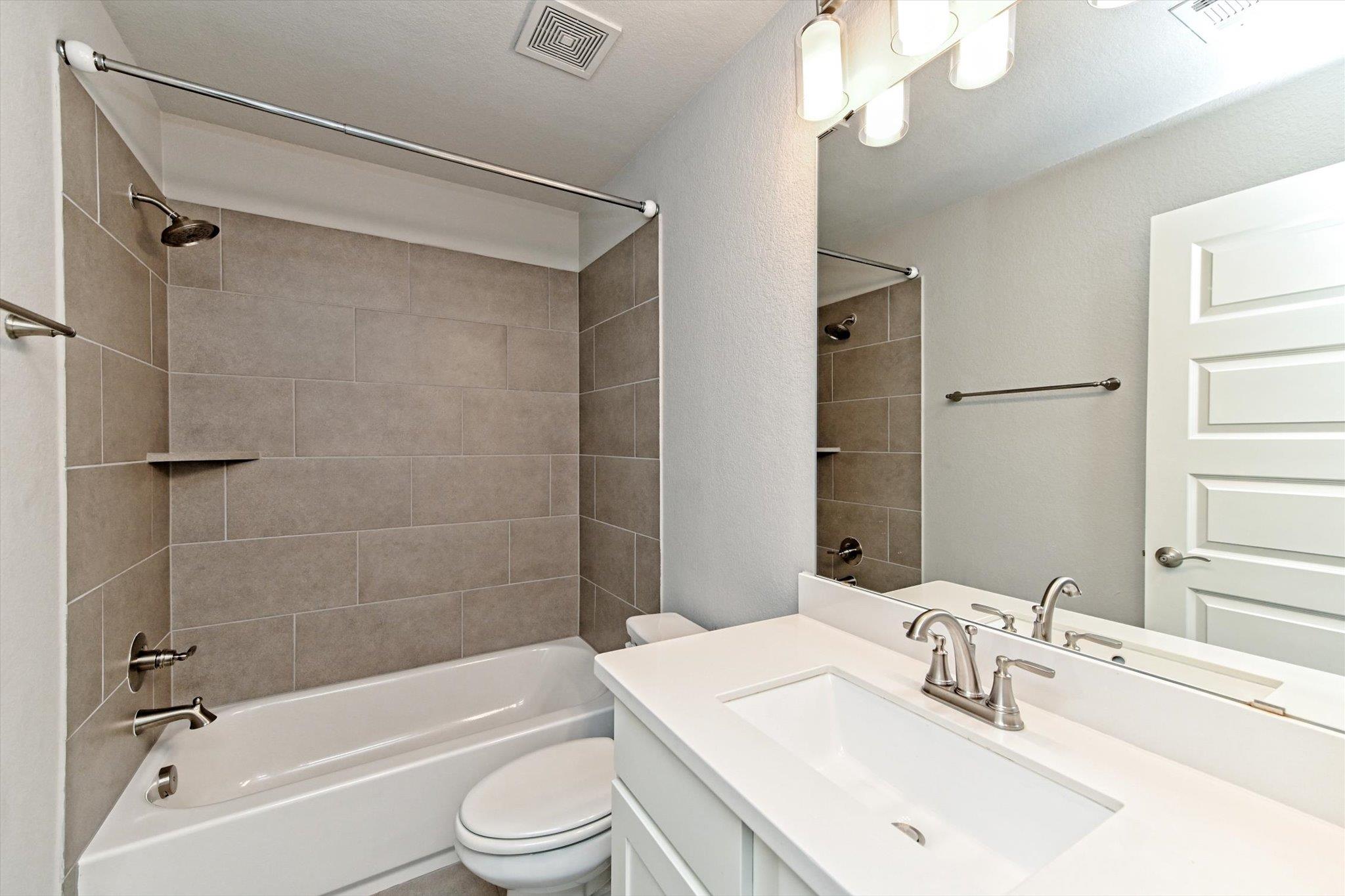 18235 Hewetson Cv, Austin, TX 78738