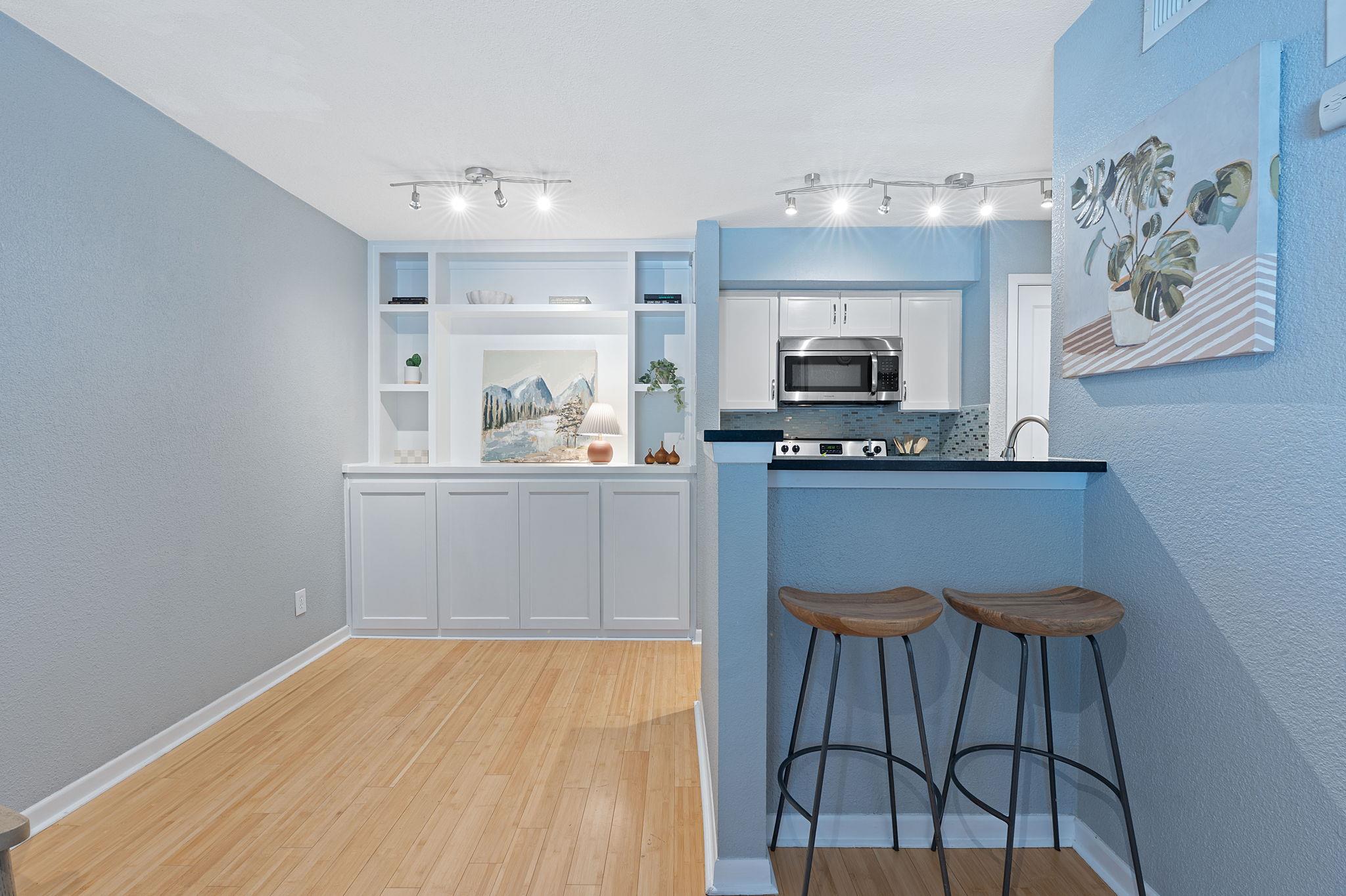 3204 Menchaca Rd # 303, Austin, TX 78704