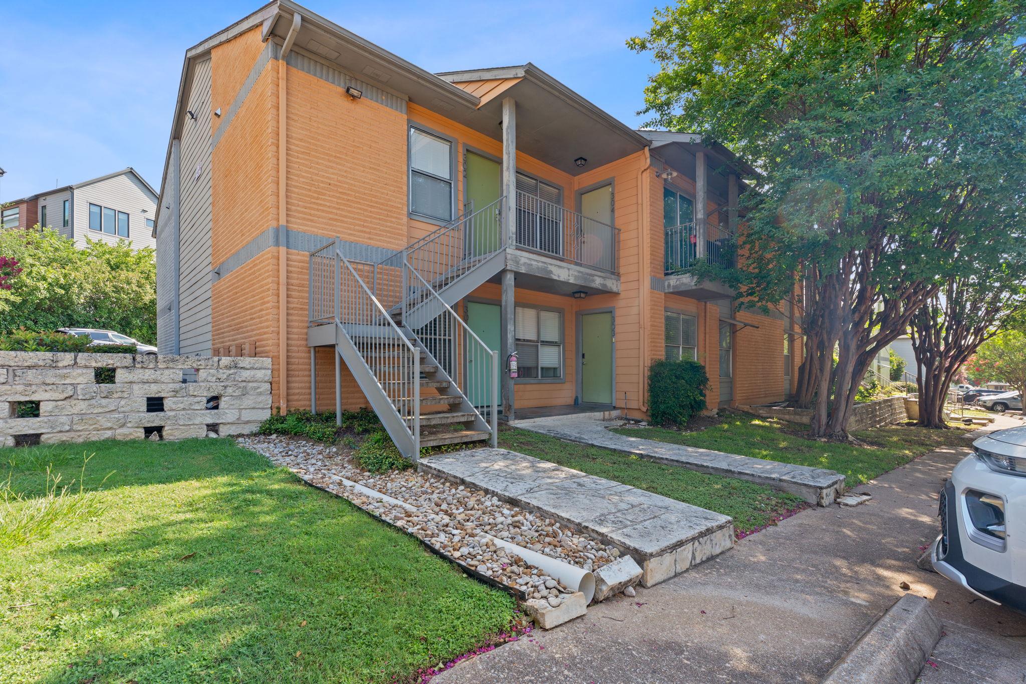 3204 Menchaca Rd # 303, Austin, TX 78704