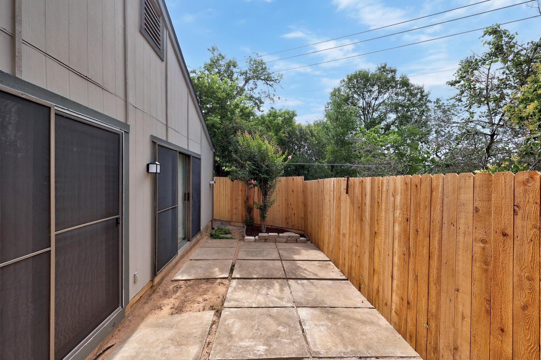5225 LANGWOOD Dr, Austin, TX 78754