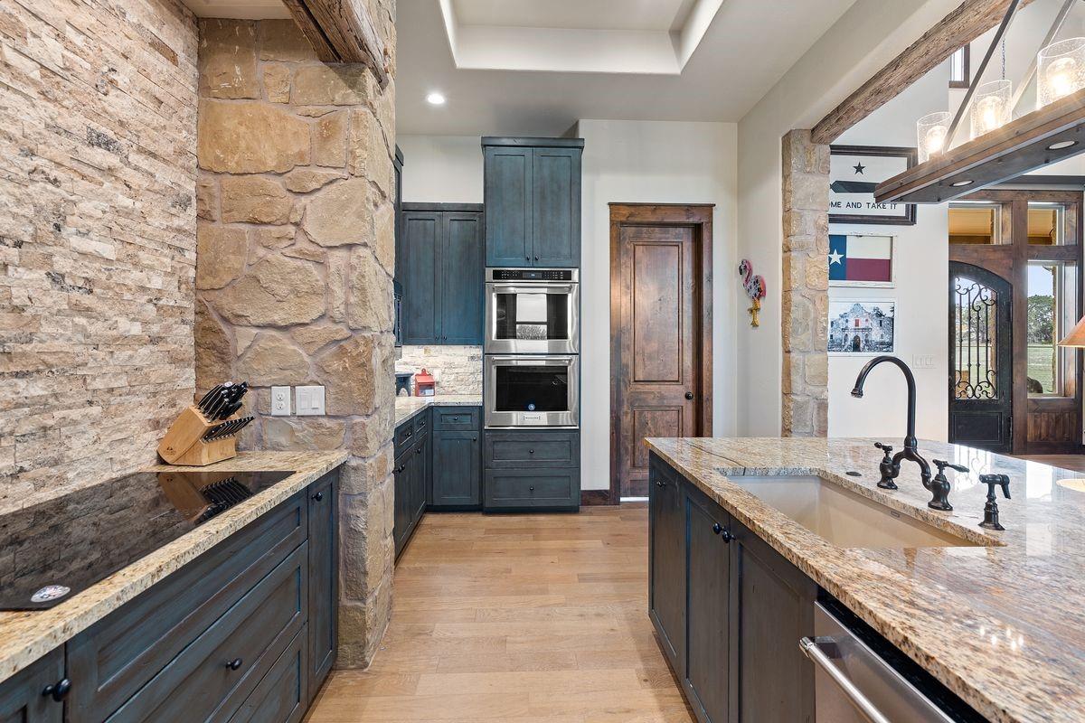 2006 County Road 112, Burnet, TX 78611