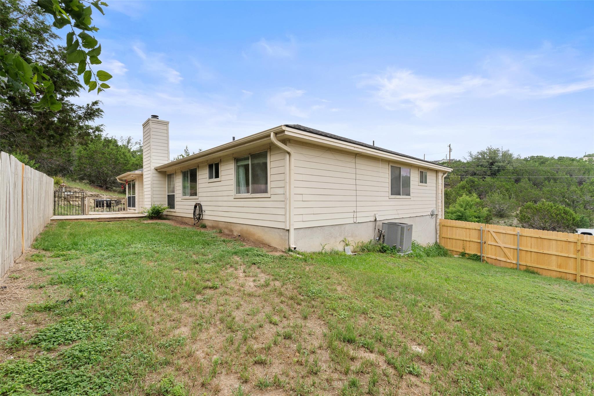 22305 Shotts Dr, Spicewood, TX 78669