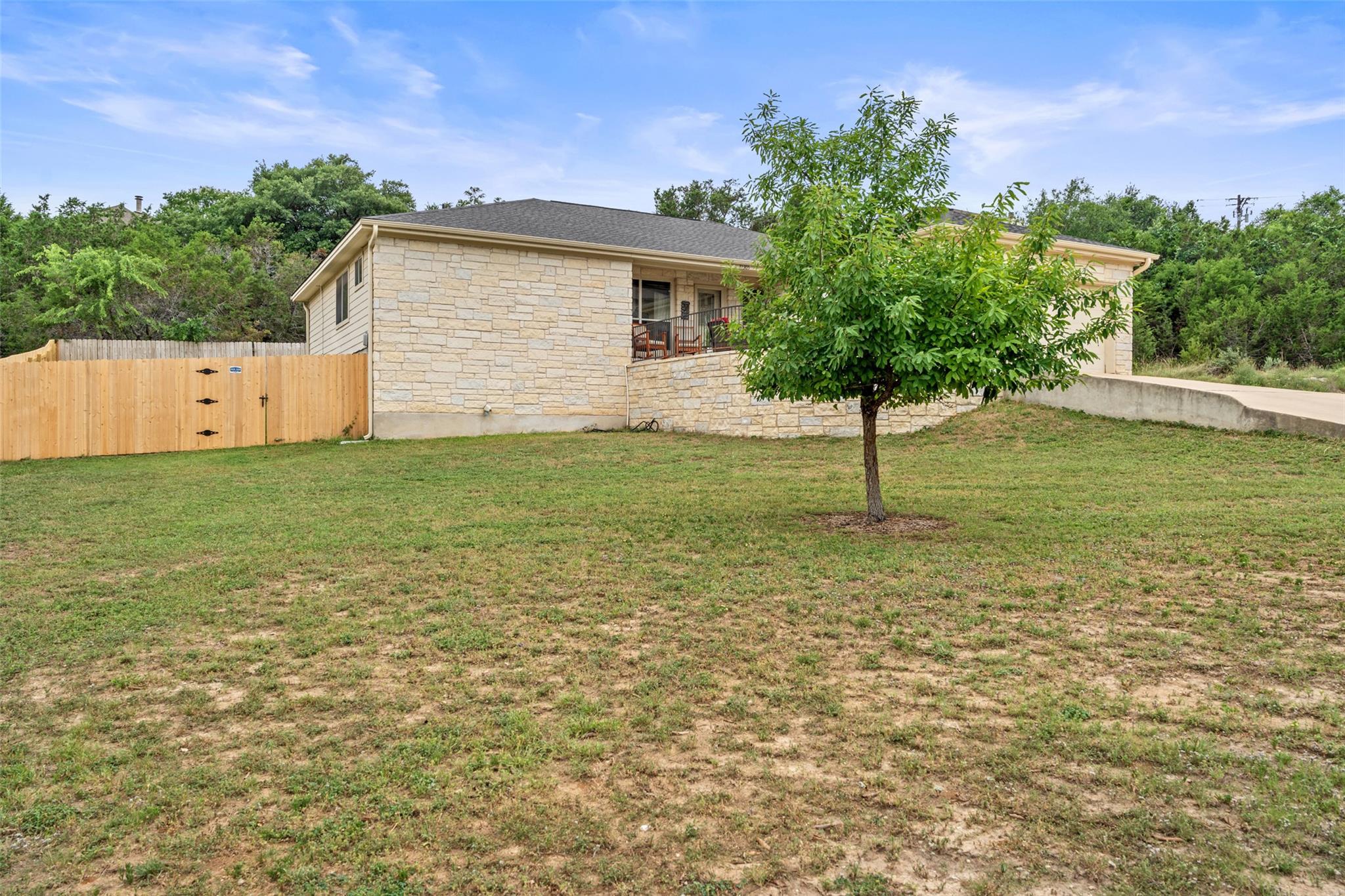 22305 Shotts Dr, Spicewood, TX 78669