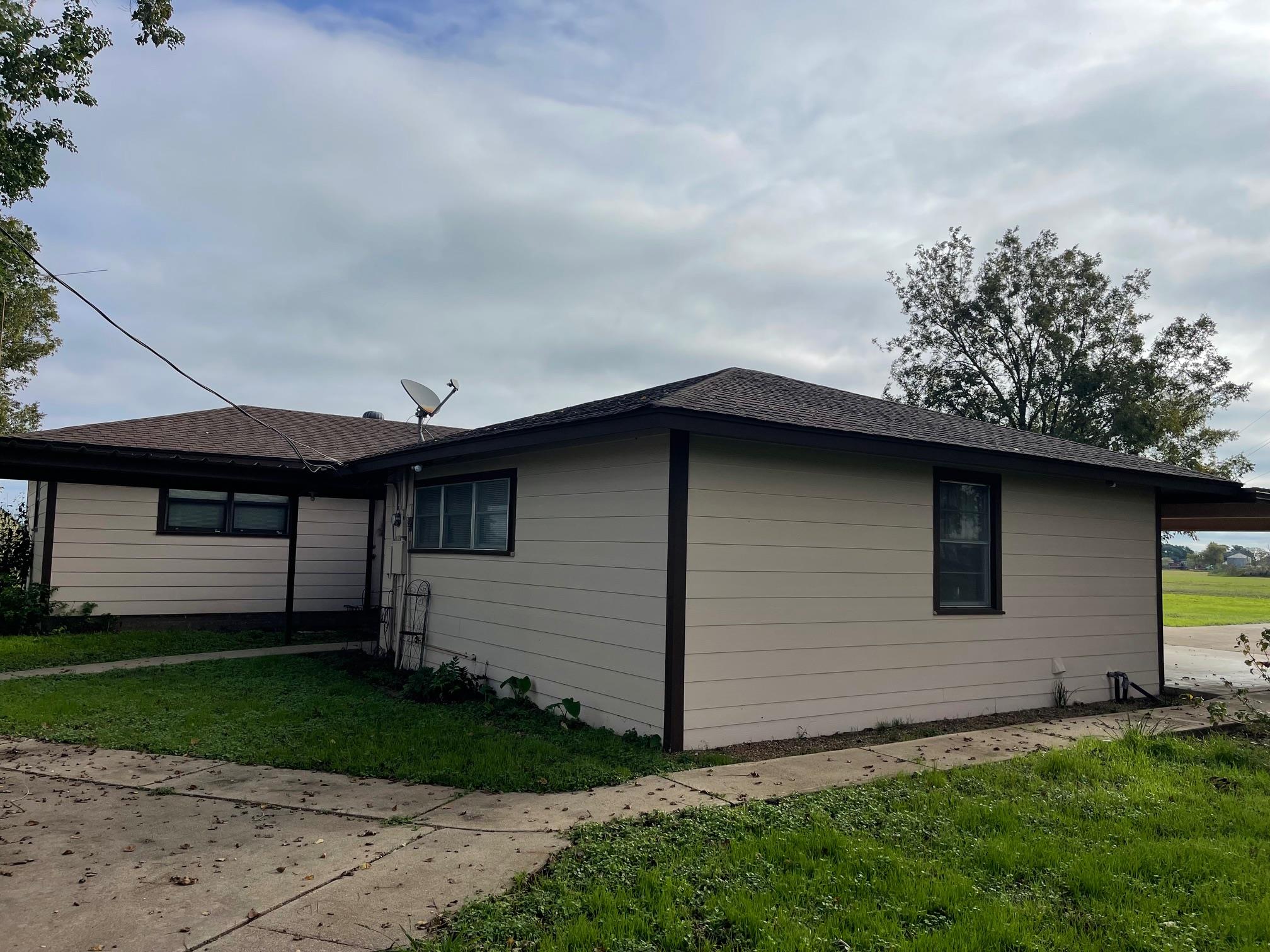 741A Muzny Rd, La Grange, TX 78945