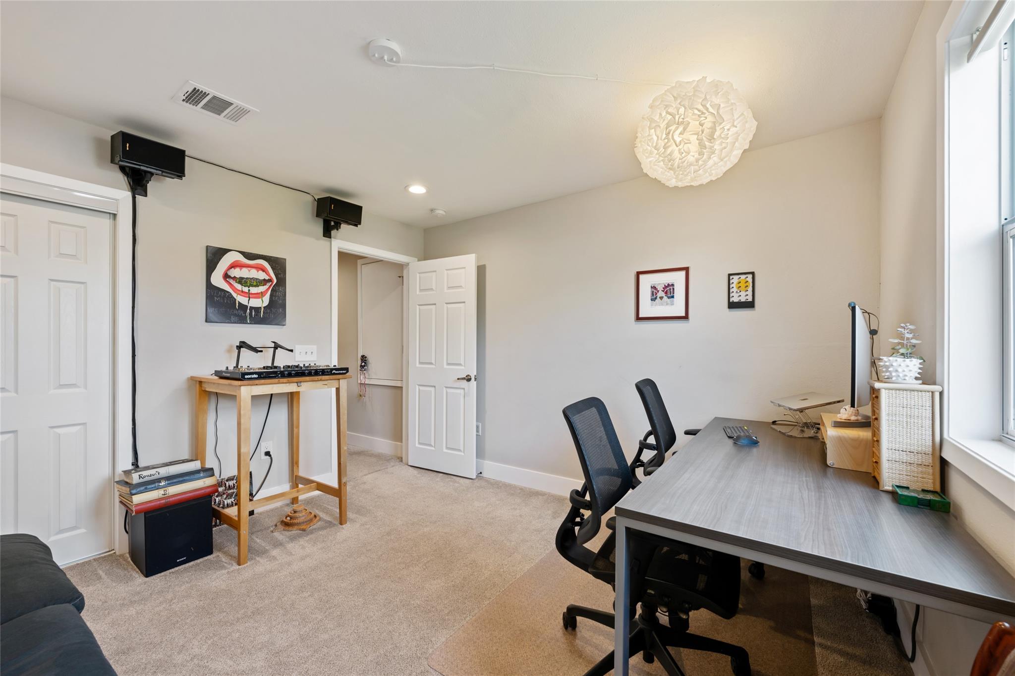 935 La Posada Dr # 243, Austin, TX 78752