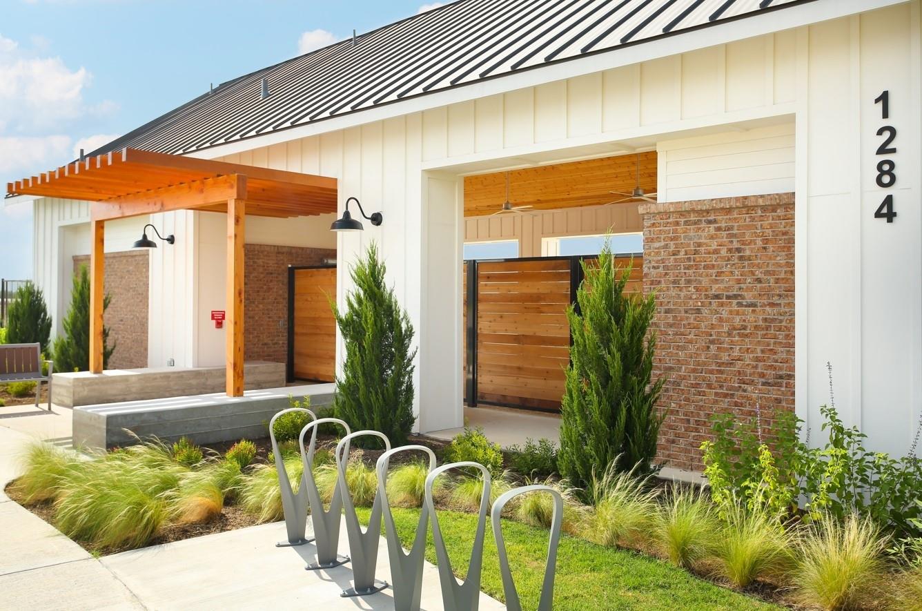 3035 Winding Creek Dr, Kyle, TX 78640