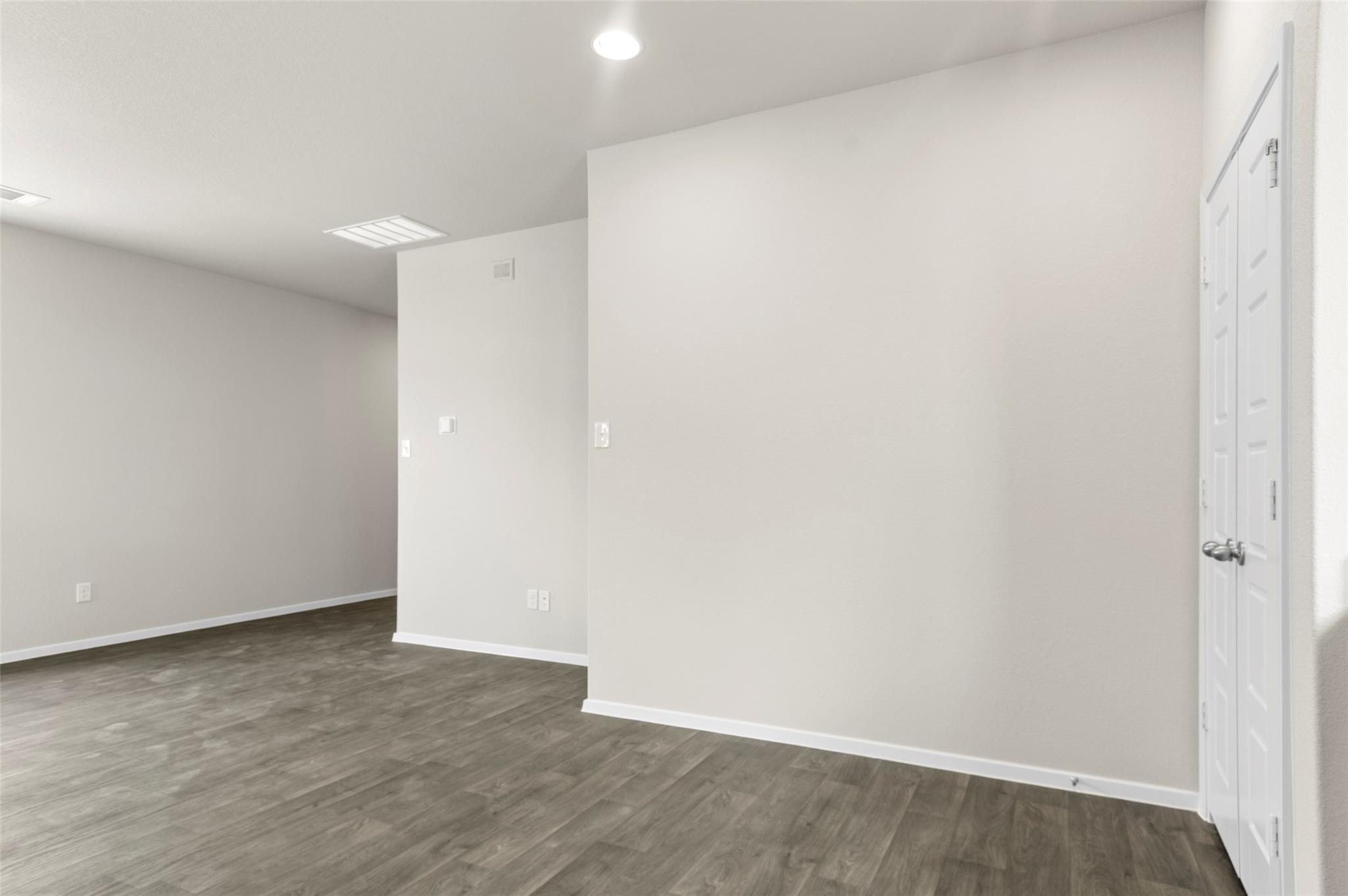 3035 Winding Creek Dr, Kyle, TX 78640