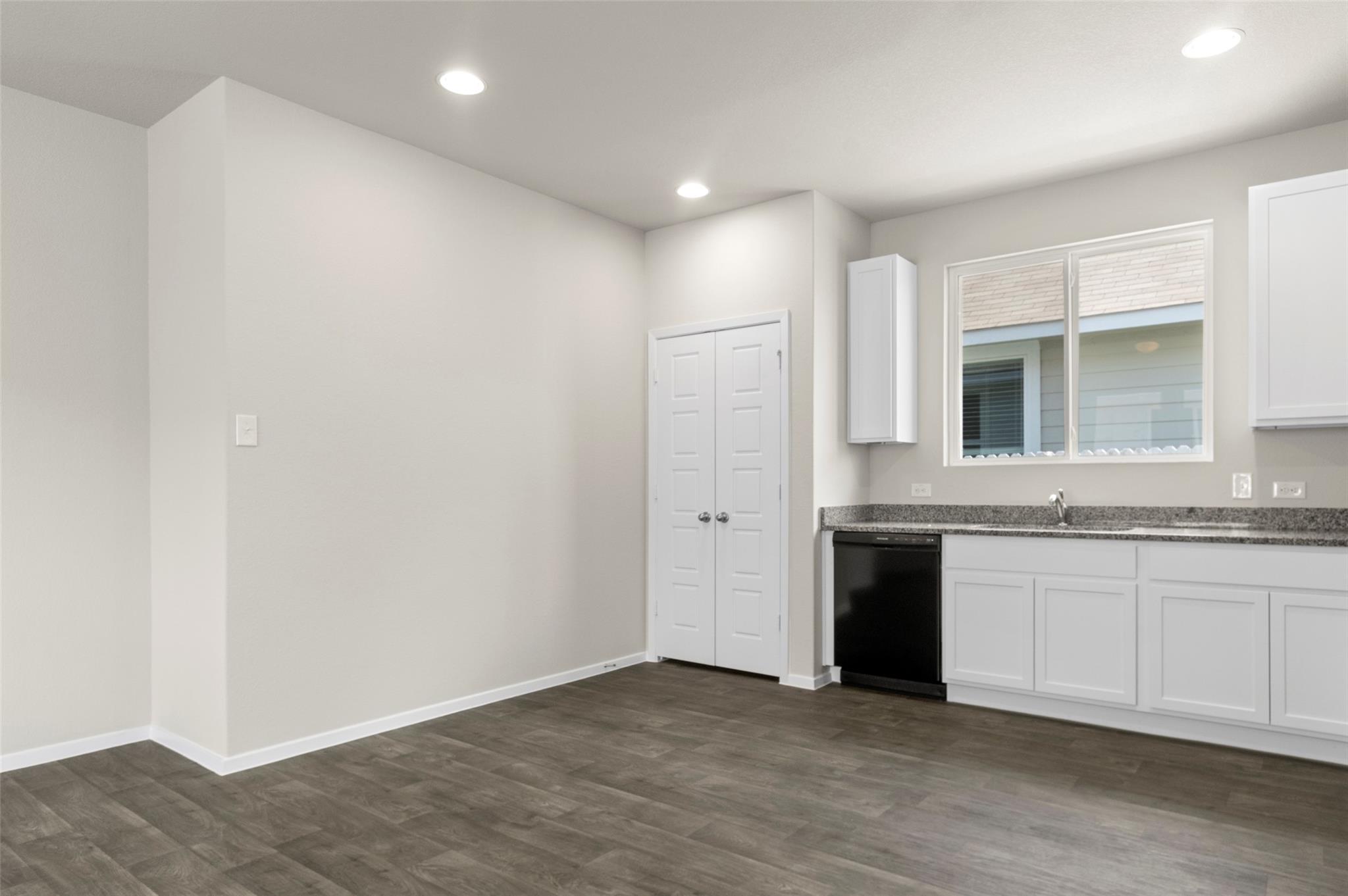 3035 Winding Creek Dr, Kyle, TX 78640