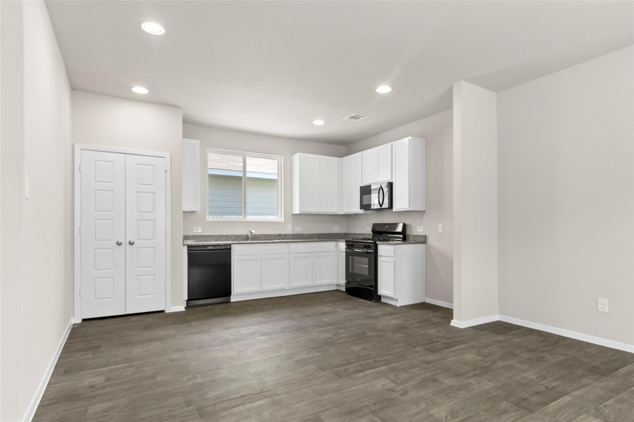 3035 Winding Creek Dr, Kyle, TX 78640