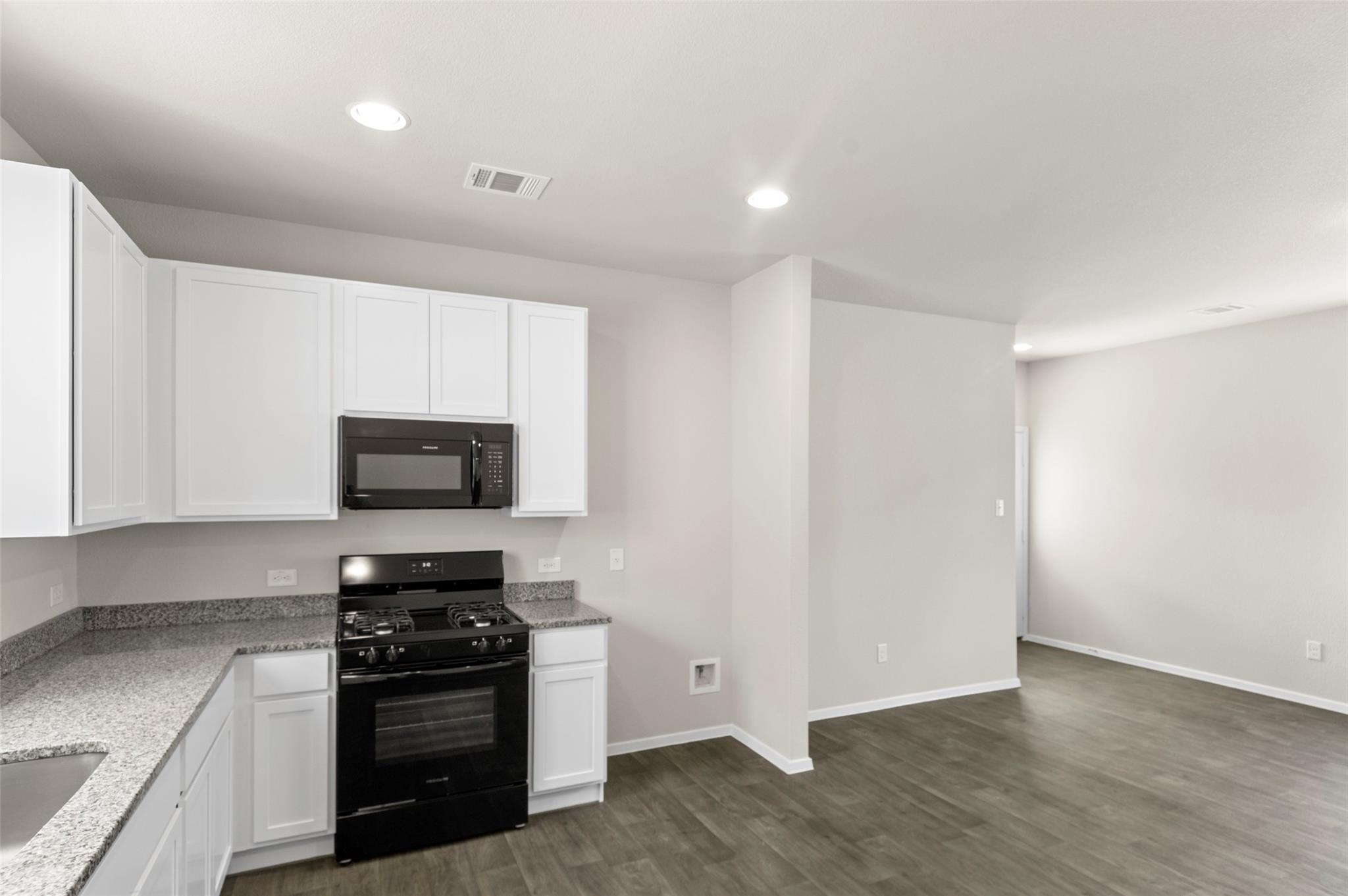 3035 Winding Creek Dr, Kyle, TX 78640