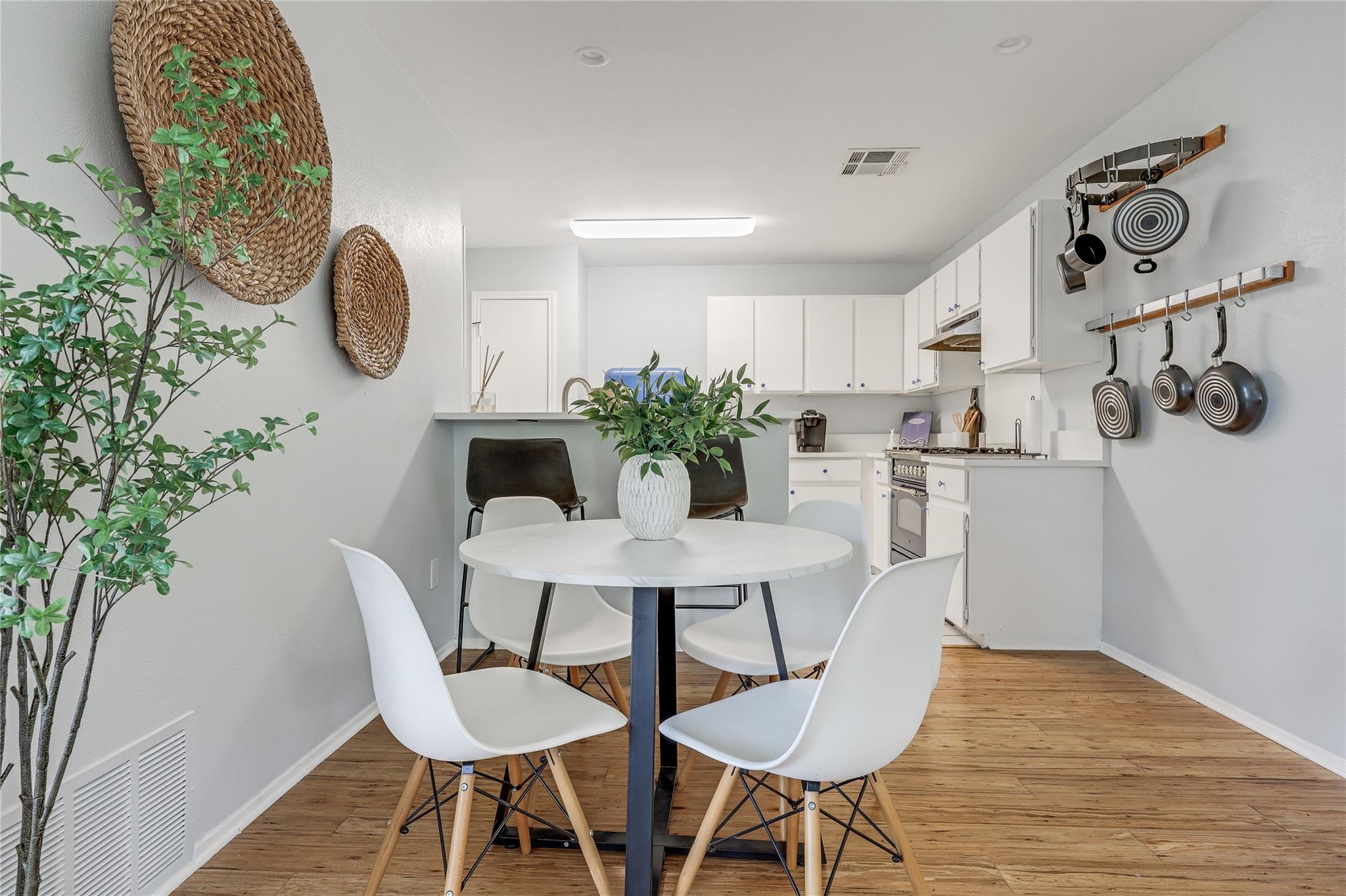 12319 Emery Oaks Rd, Austin, TX 78758