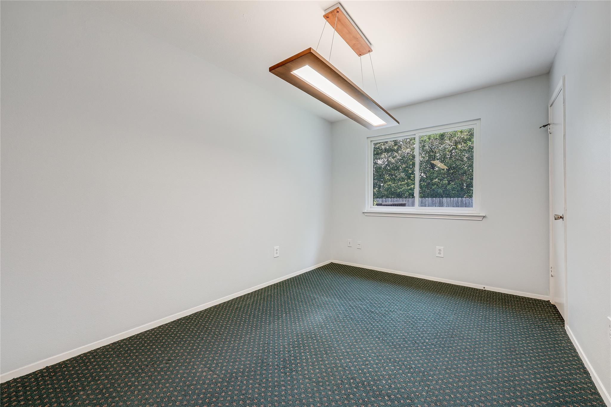 12319 Emery Oaks Rd, Austin, TX 78758