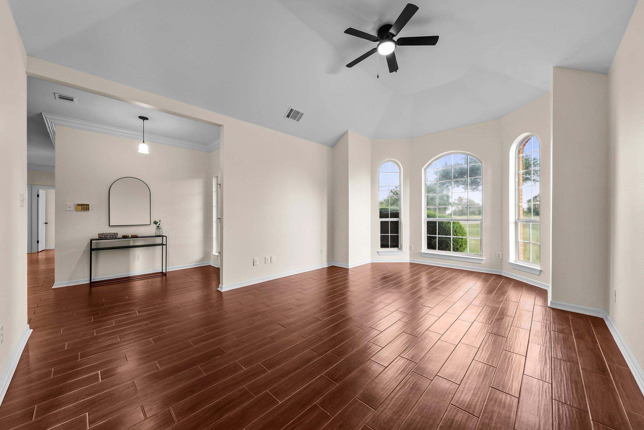 320 Woodland Oaks Trl, Buda, TX 78610