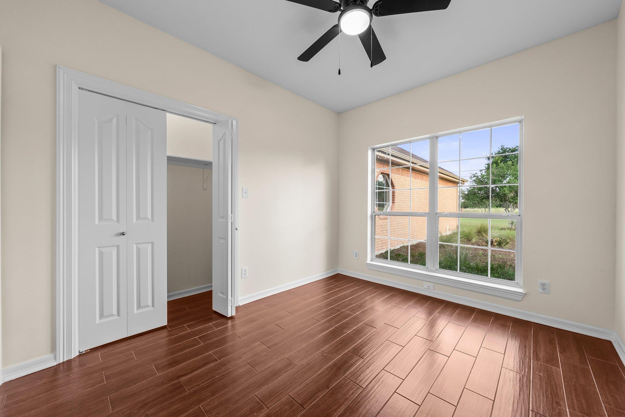 320 Woodland Oaks Trl, Buda, TX 78610