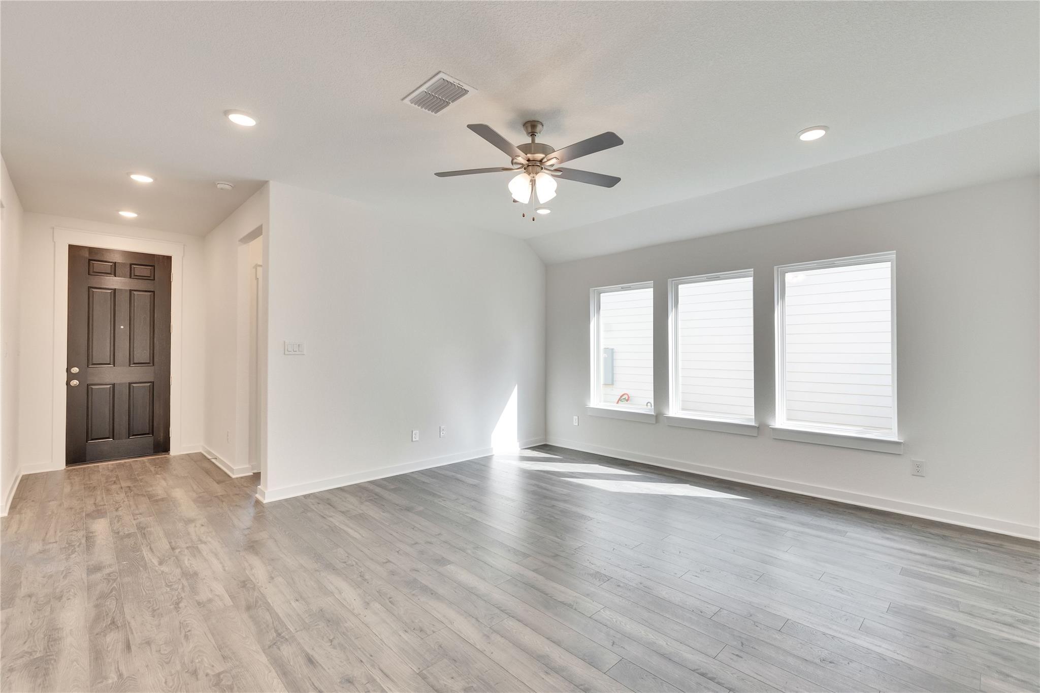 13420 Barn Chime St, Elgin, TX 78621