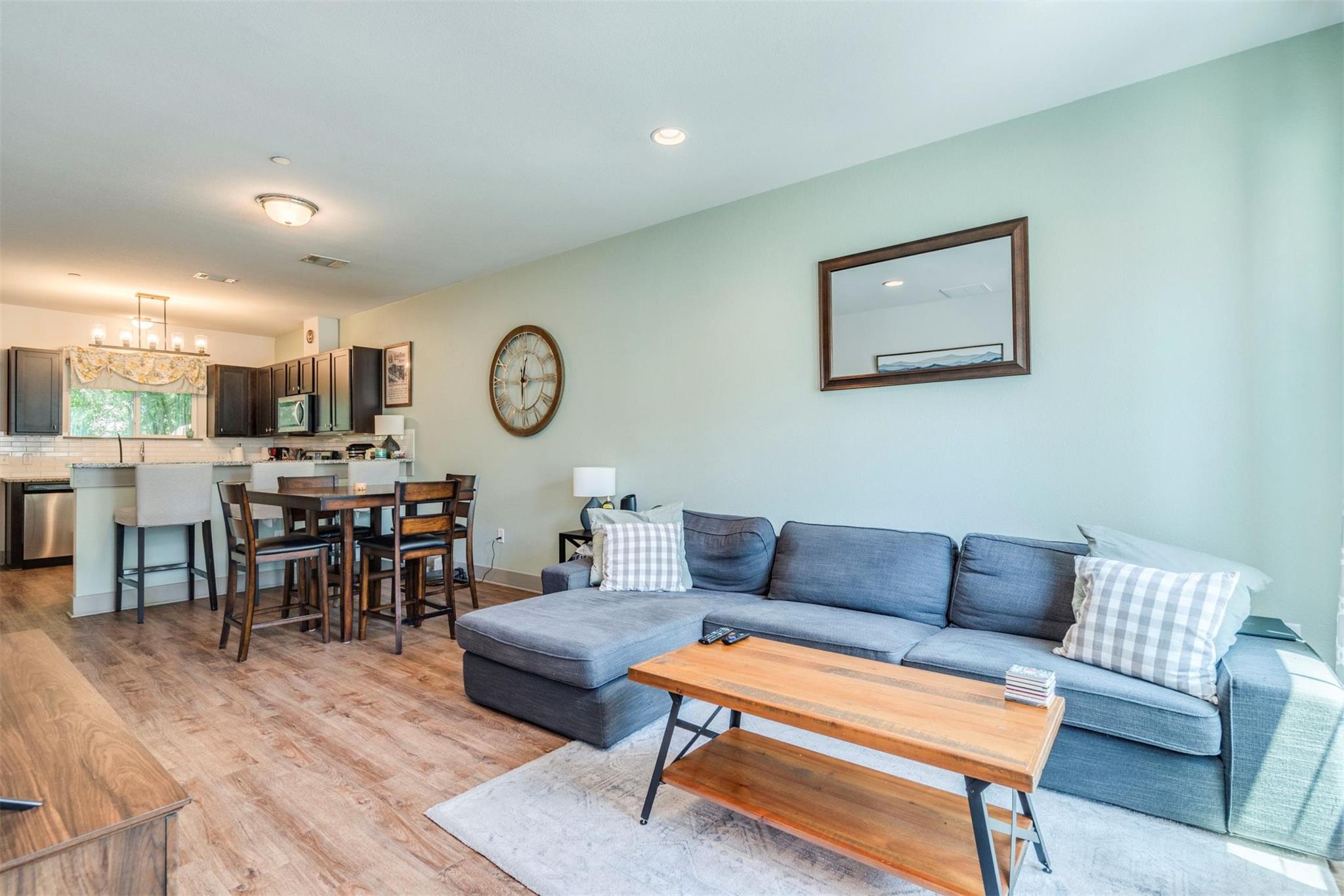12160 Abbey Glen Ln, Austin, TX 78753