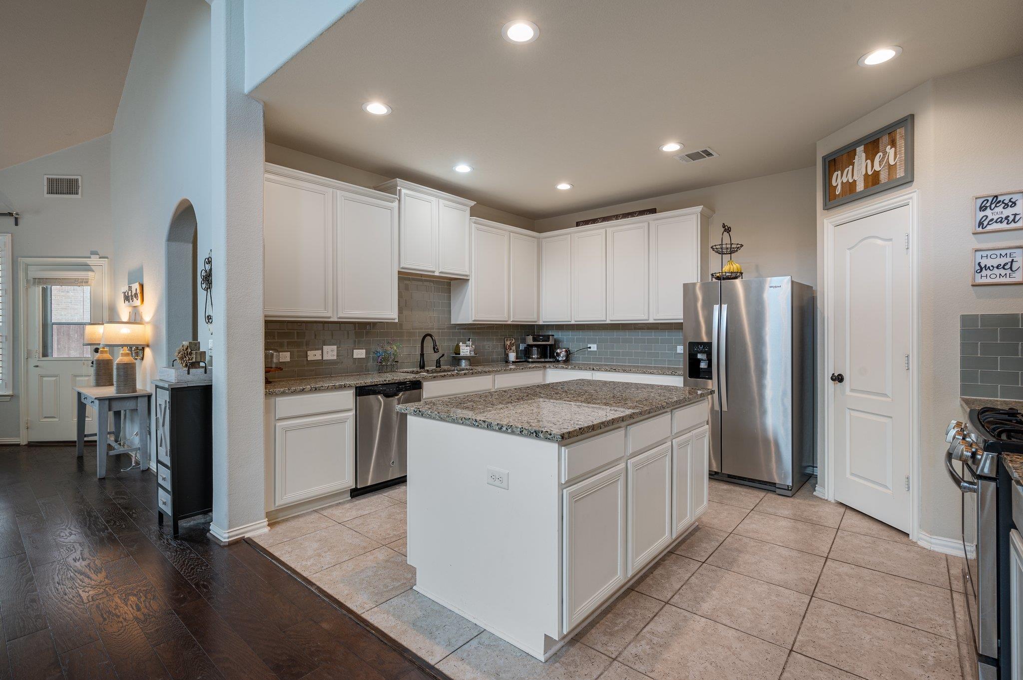 108 Peggy Dr, Liberty Hill, TX 78642