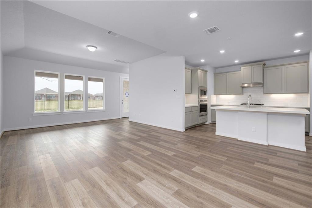 129 Patrick Herndon Dr, Bastrop, TX 78602