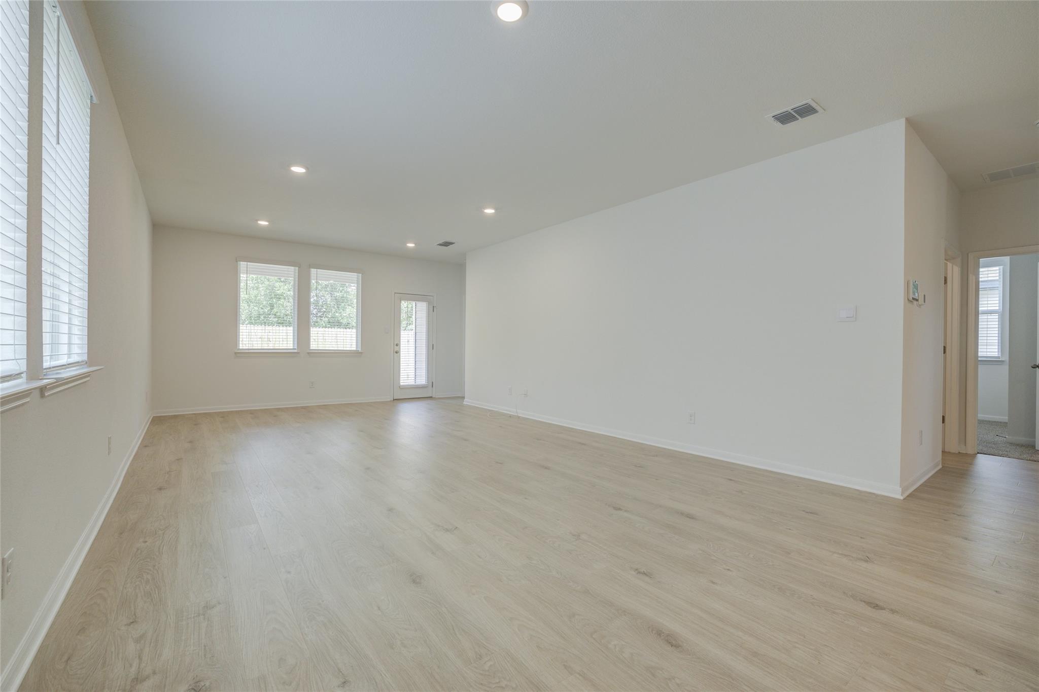 465 Brooks Ranch Dr, Kyle, TX 78640