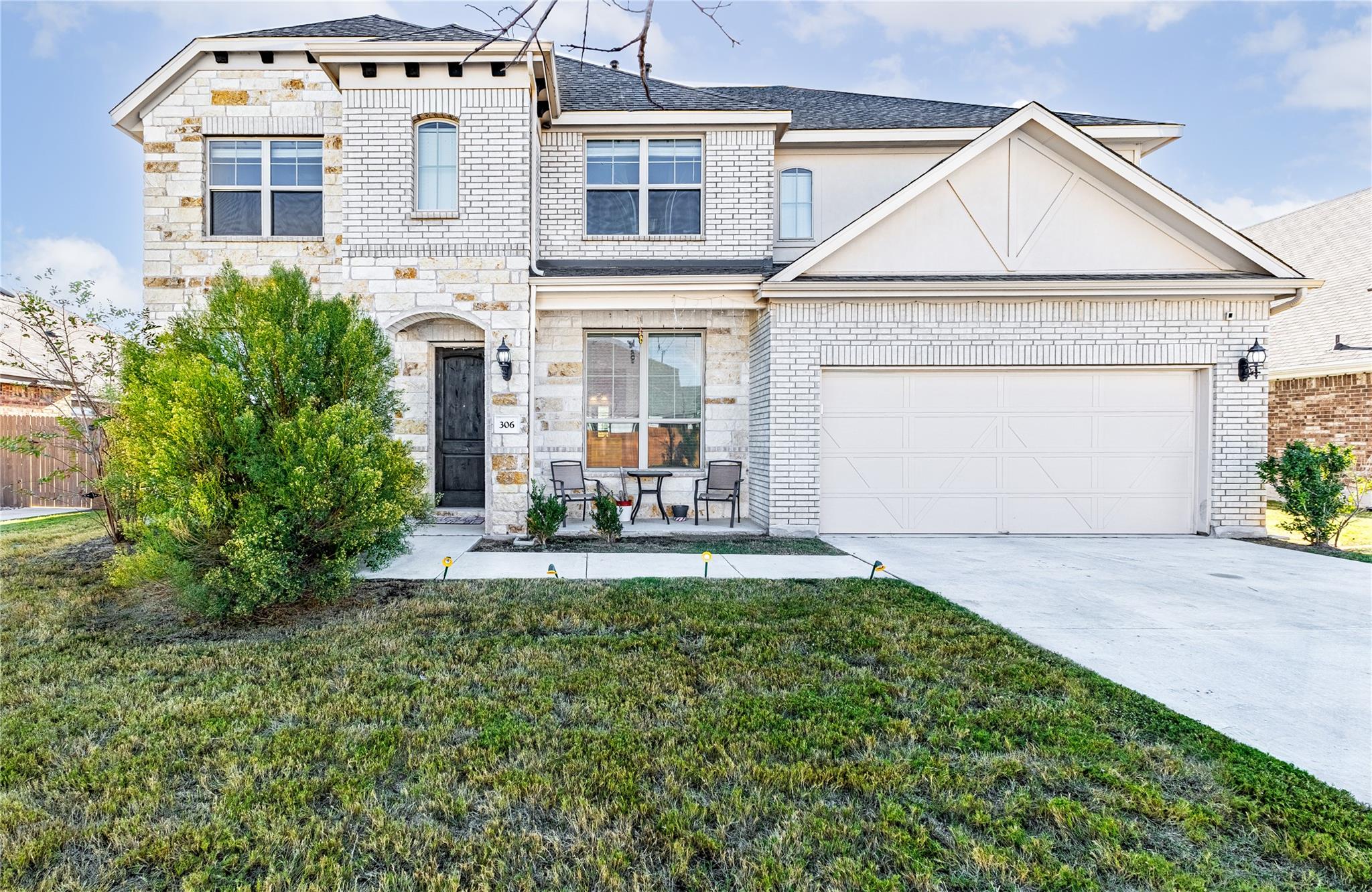 306 Pulitzer Dr, Hutto, TX 78634
