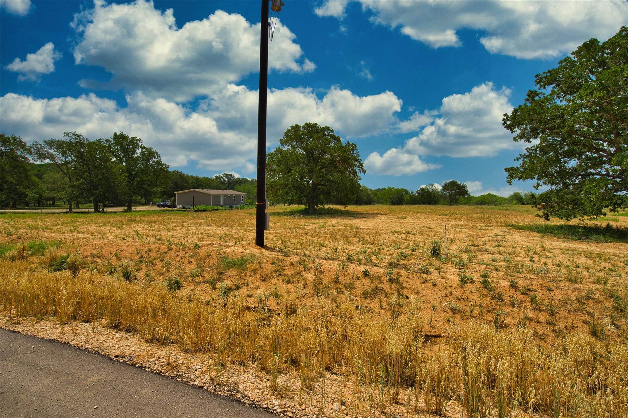 190 Romberg Rd, Dale, TX 78616