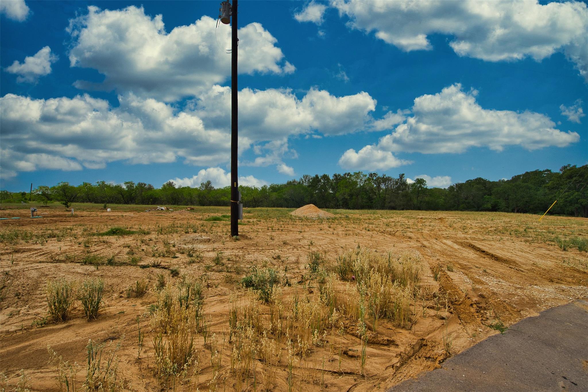 199 Sly St, Dale, TX 78616